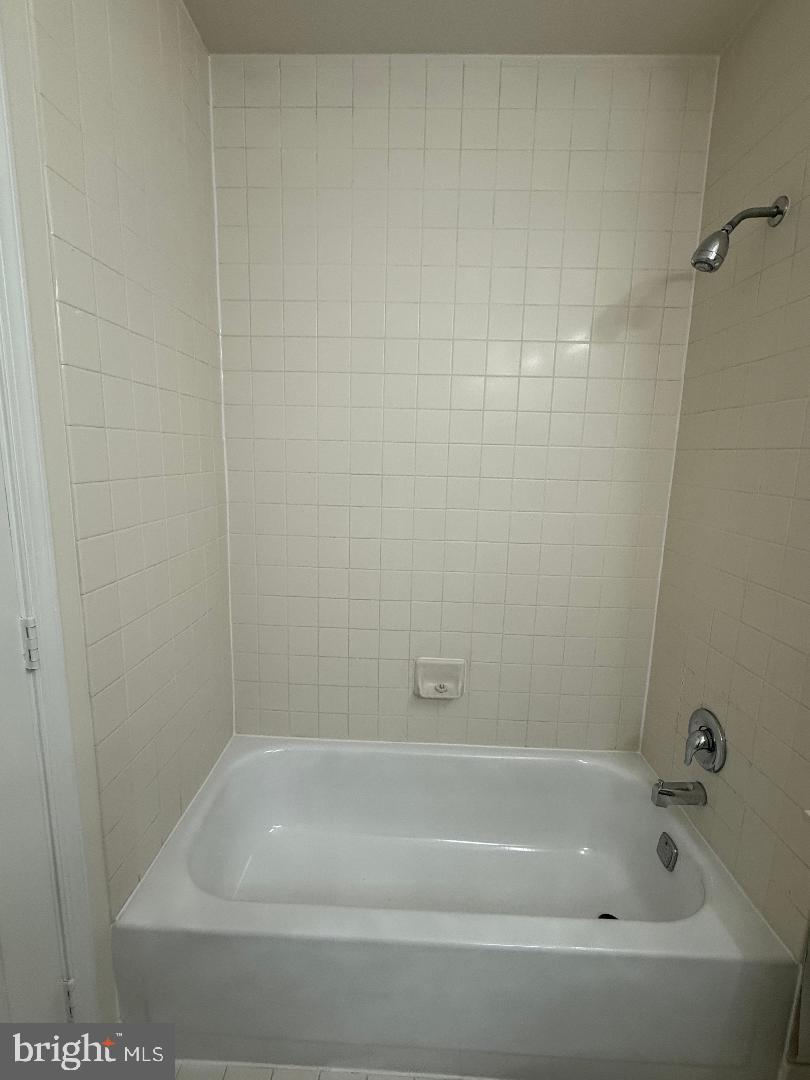 WORLDGATE CONDO - Residential Lease