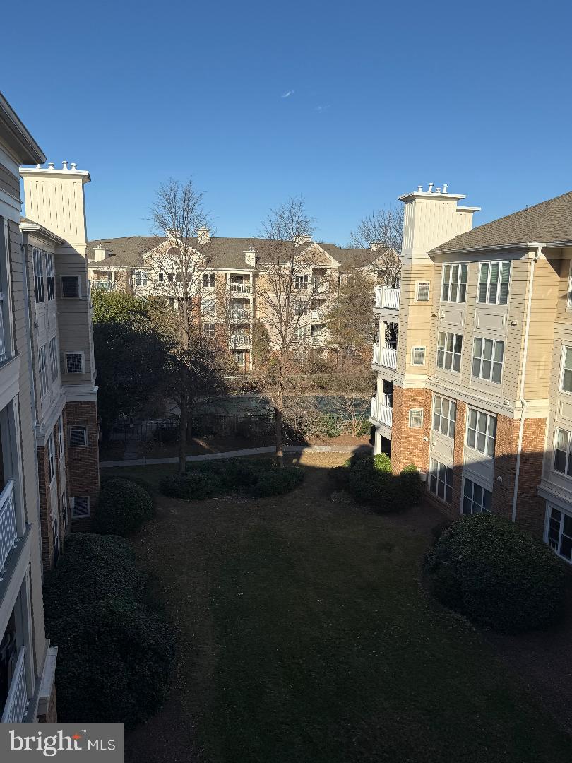 WORLDGATE CONDO - Residential Lease