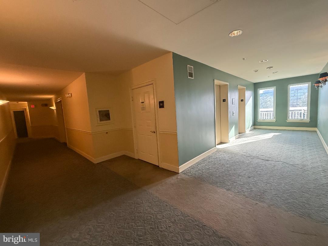 WORLDGATE CONDO - Residential Lease