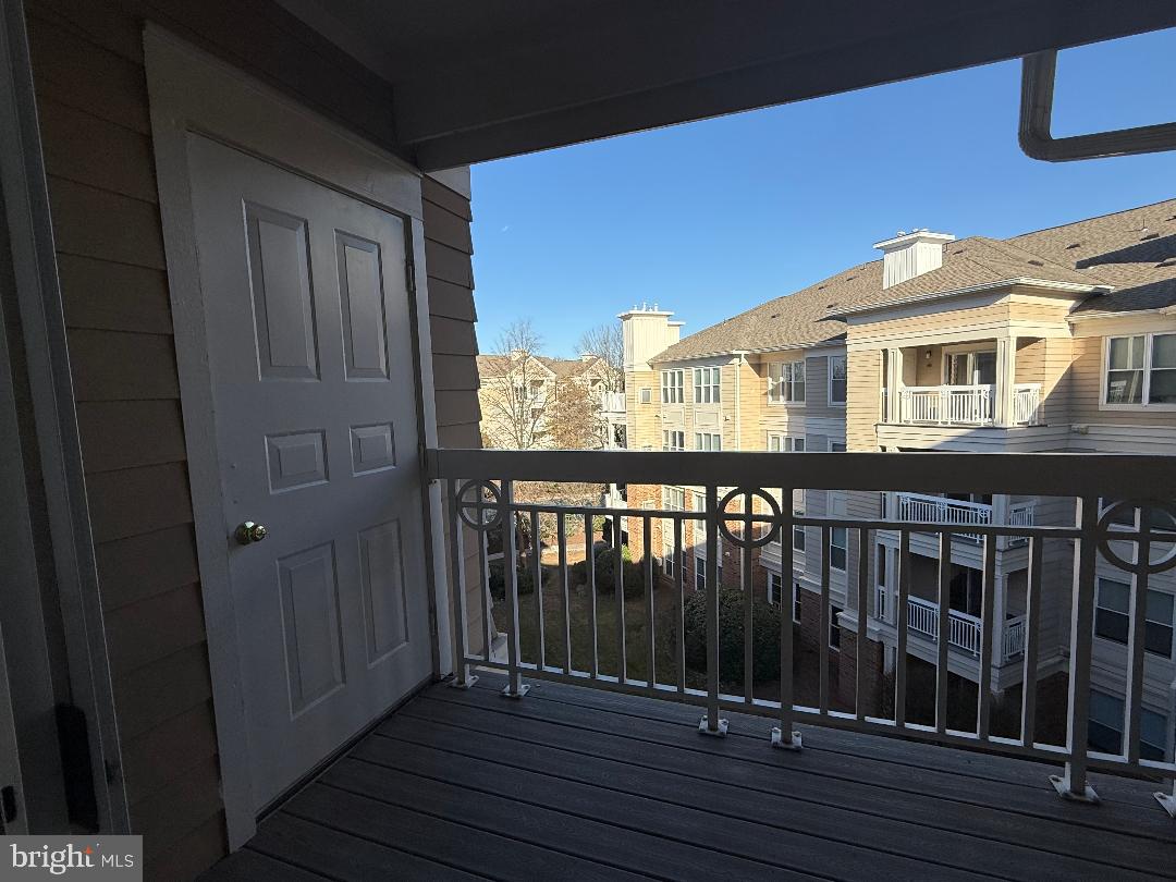 WORLDGATE CONDO - Residential Lease