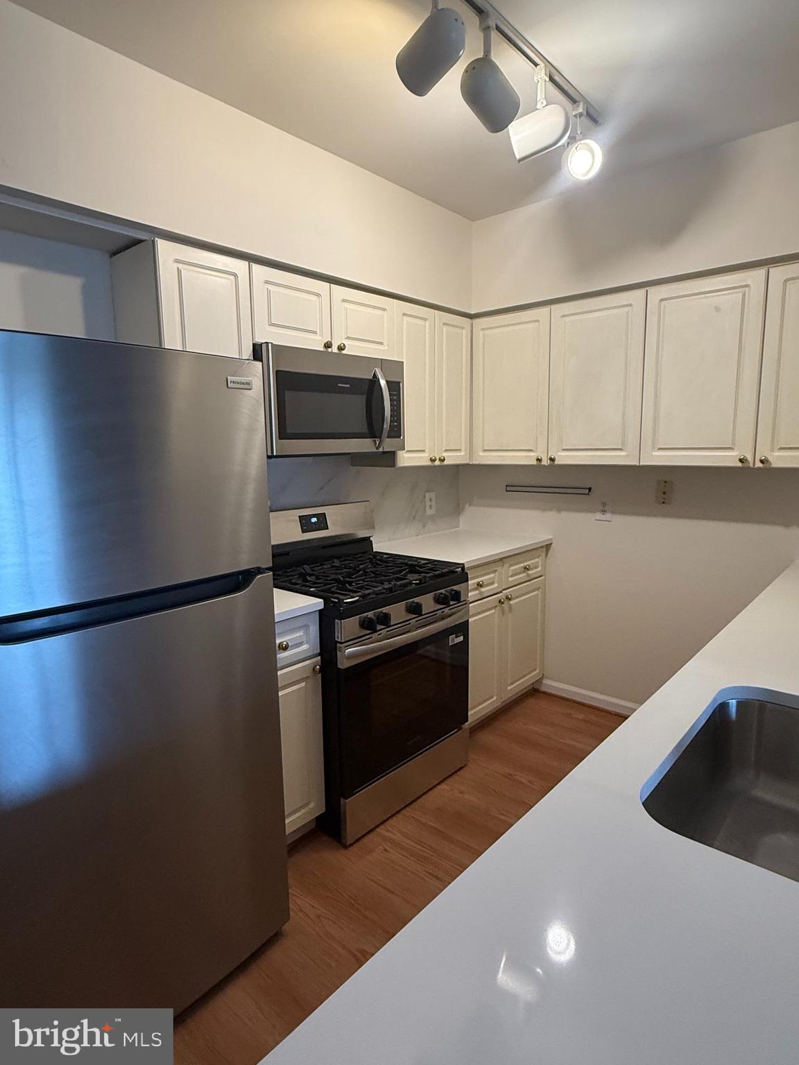 WORLDGATE CONDO - Residential Lease