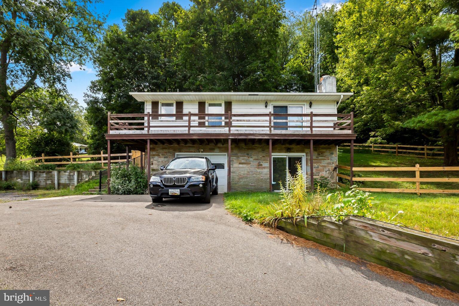 HAMPSTEAD - Residential