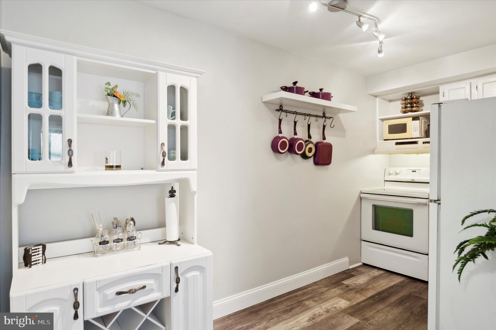 CIDER KNOLL - Residential