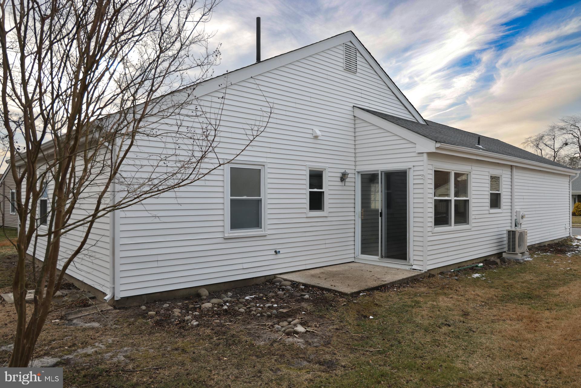 LEISURETOWNE - Residential