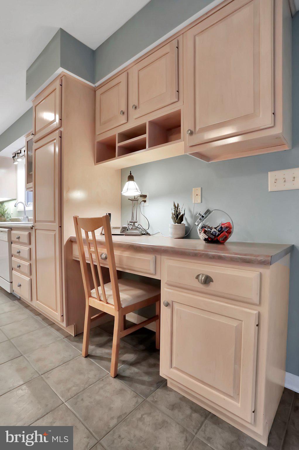 SOMERSET - Residential