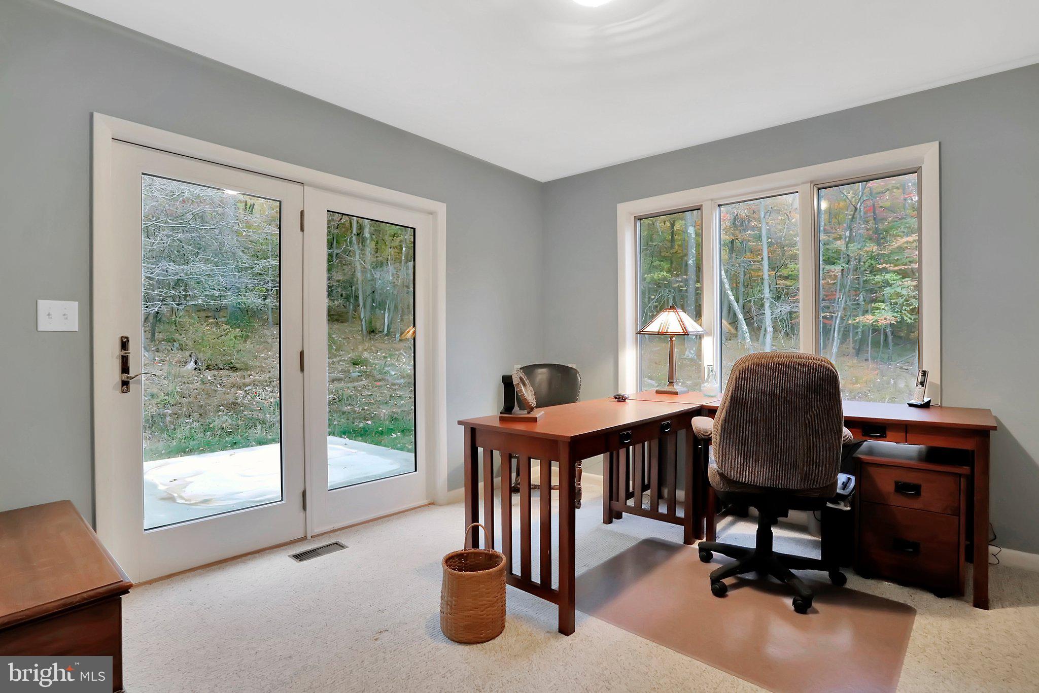 SOMERSET - Residential