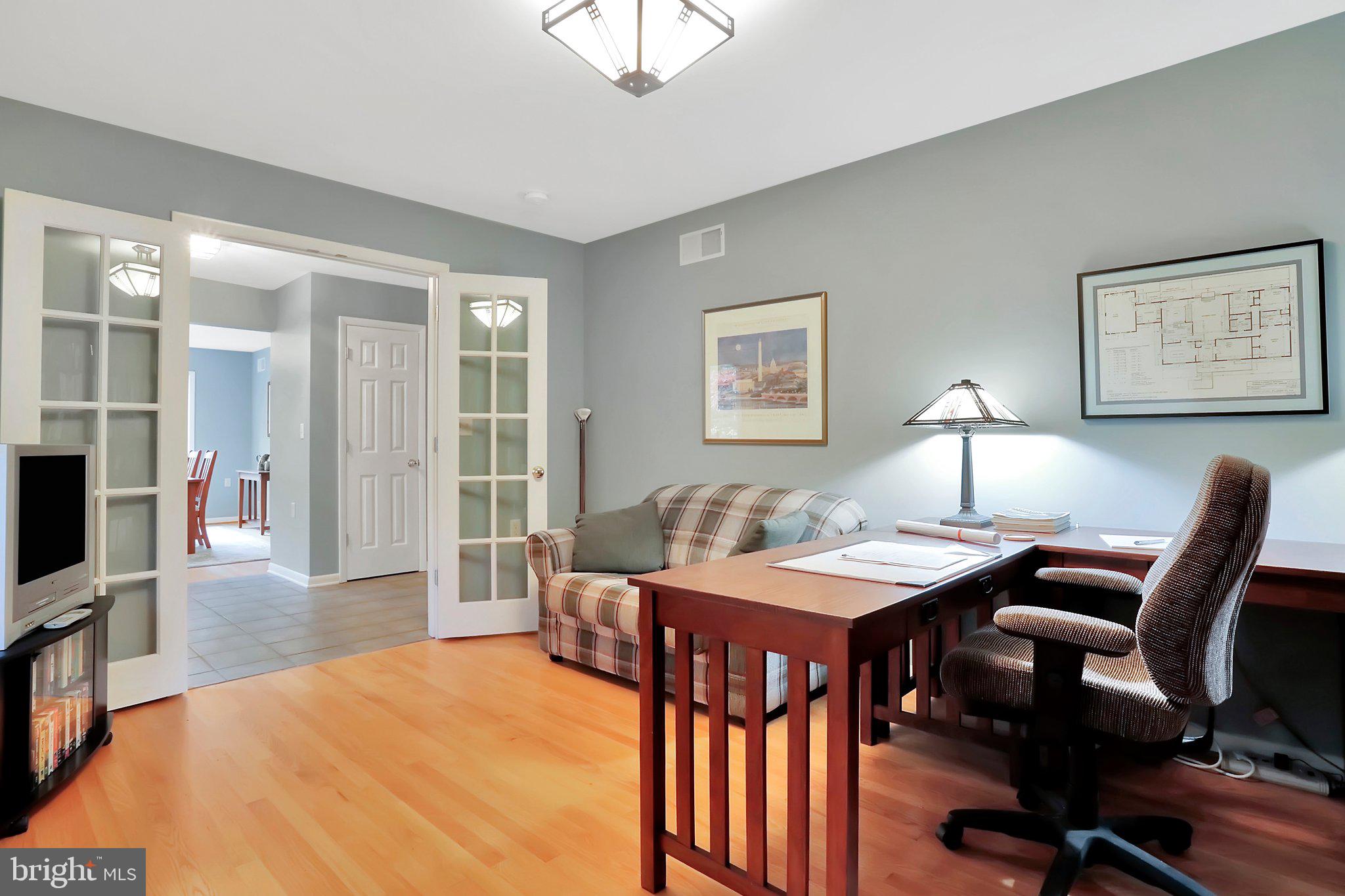 SOMERSET - Residential