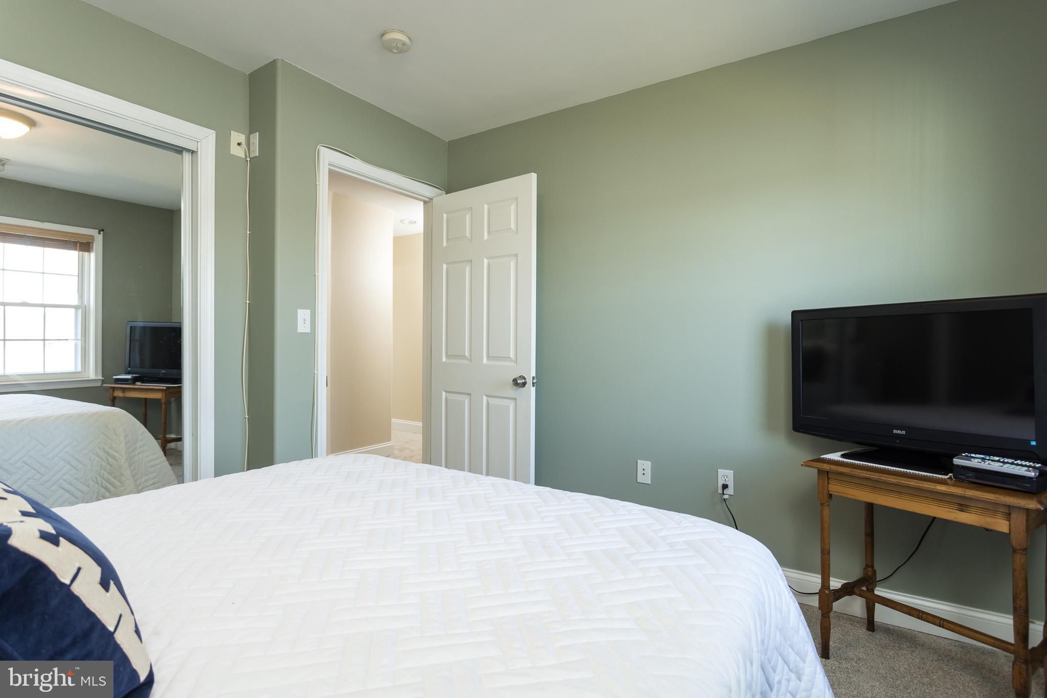 BIRD RIVER GROVE - Residential