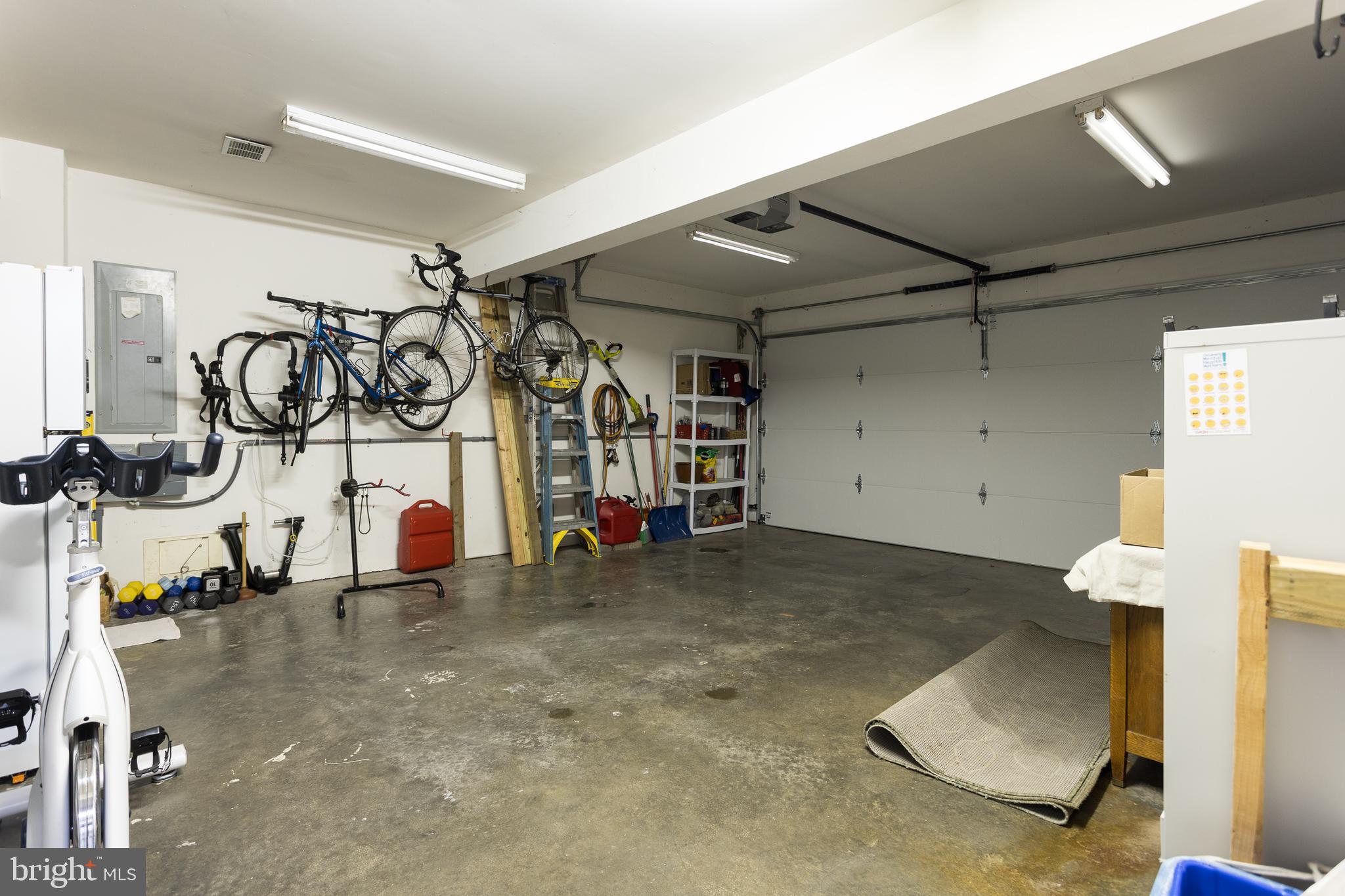 BIRD RIVER GROVE - Residential