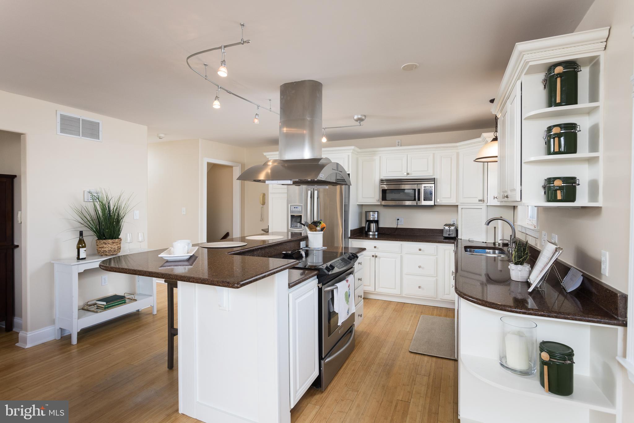 BIRD RIVER GROVE - Residential