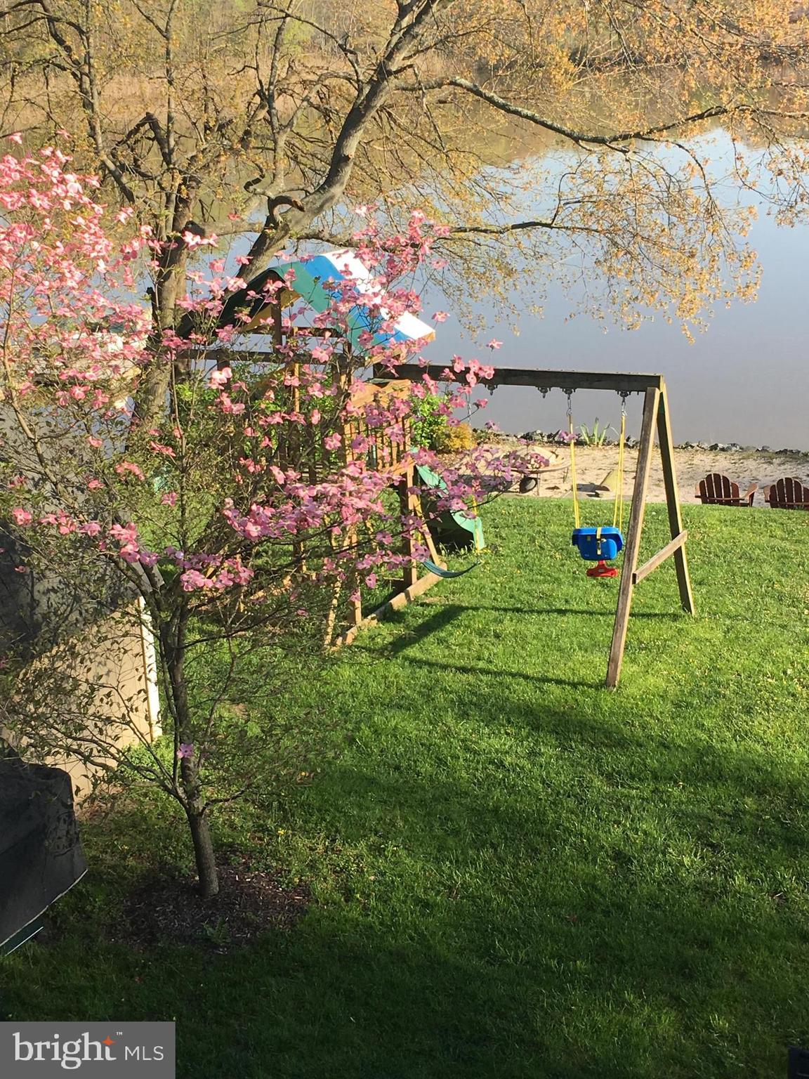 BIRD RIVER GROVE - Residential