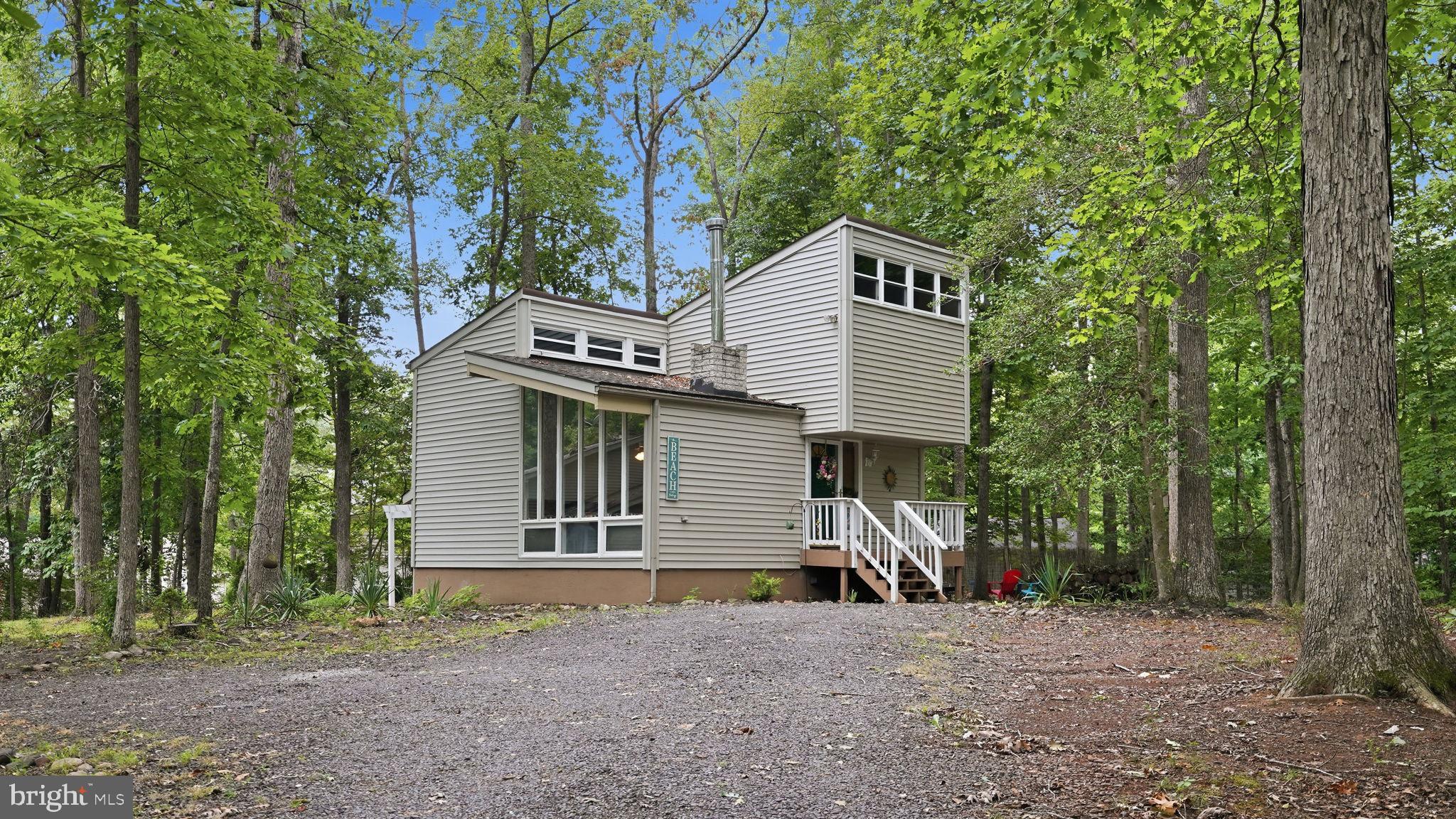 207 CUMBERLAND CIRCLE