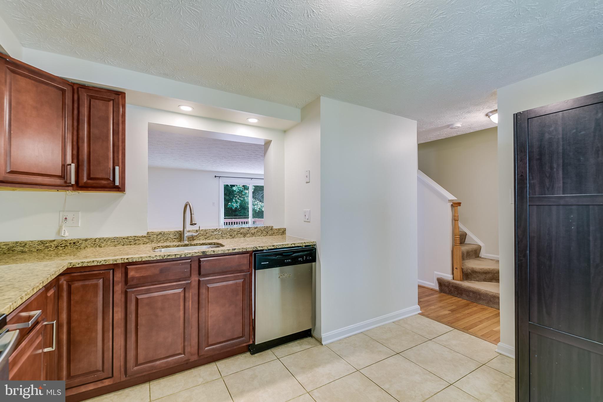 1180 PALMWOOD COURT