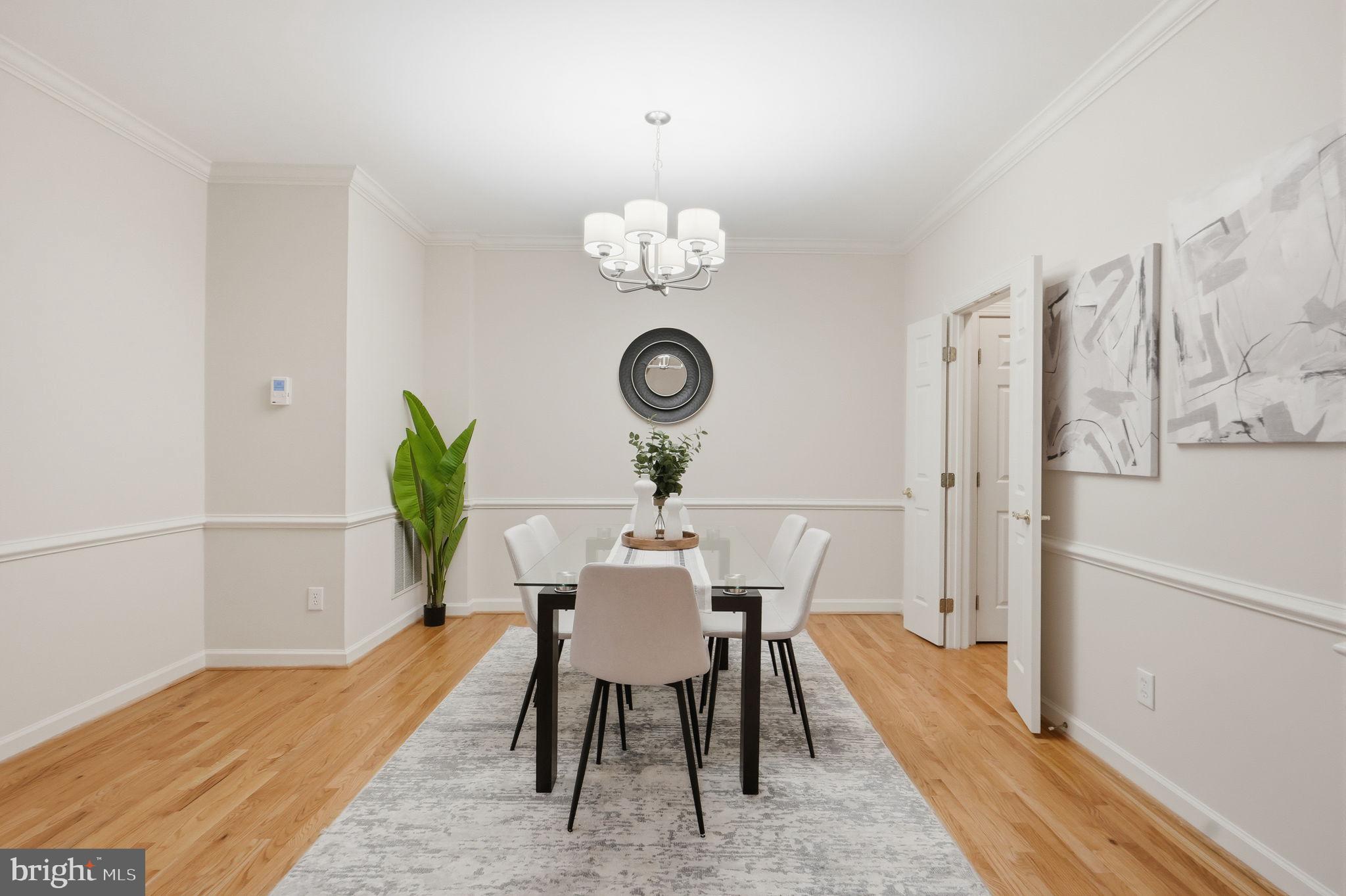 TOWNES OF VIENNA - Residential