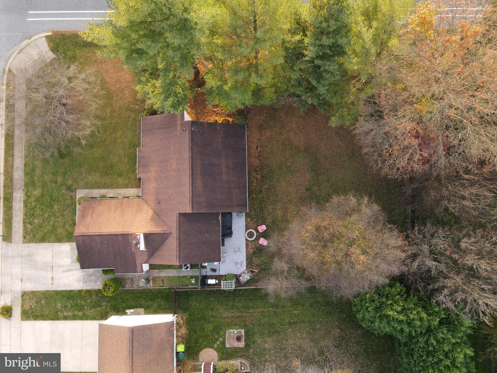 CONSTANT FRIENDSHIP - Residential