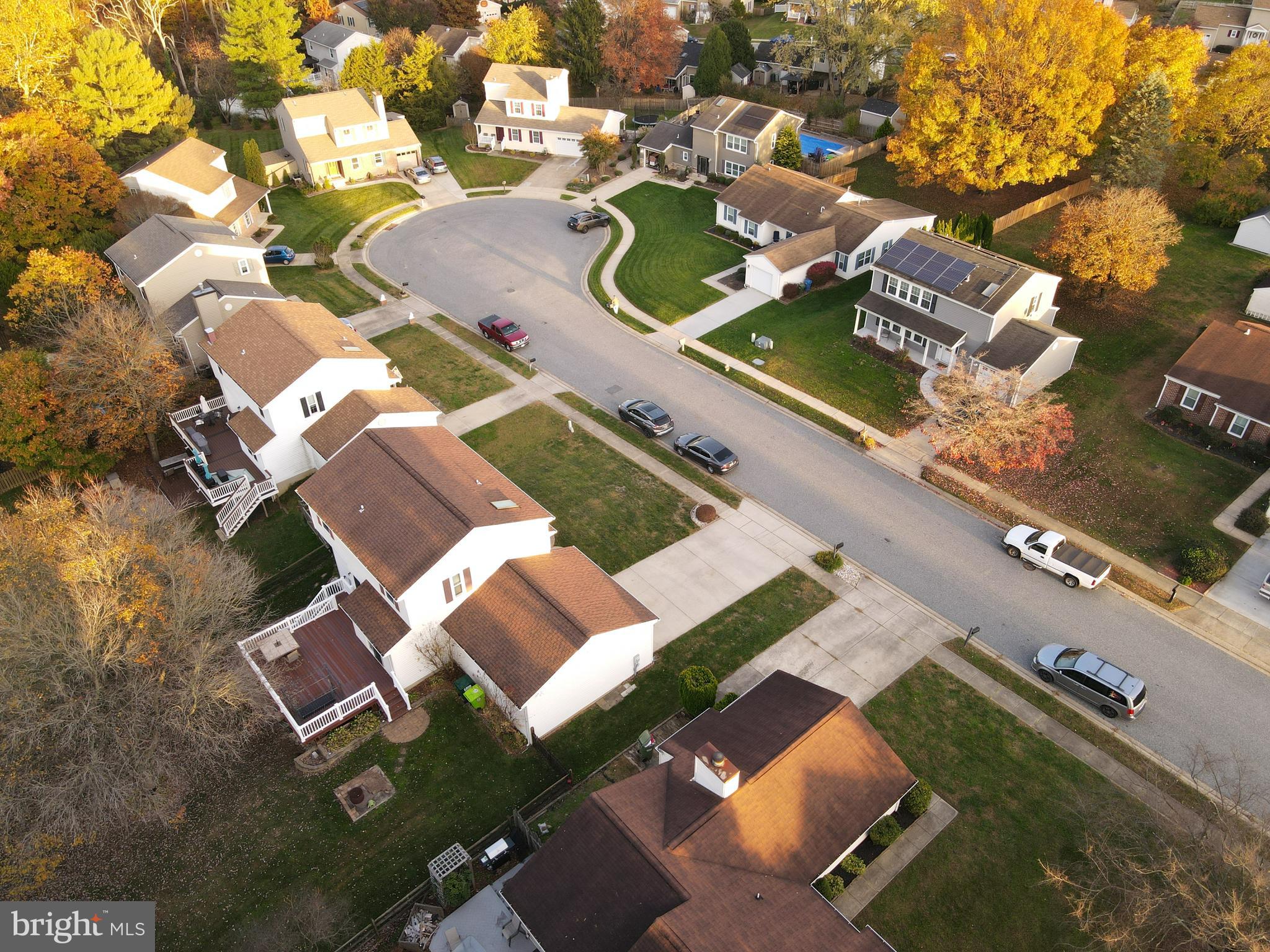 CONSTANT FRIENDSHIP - Residential