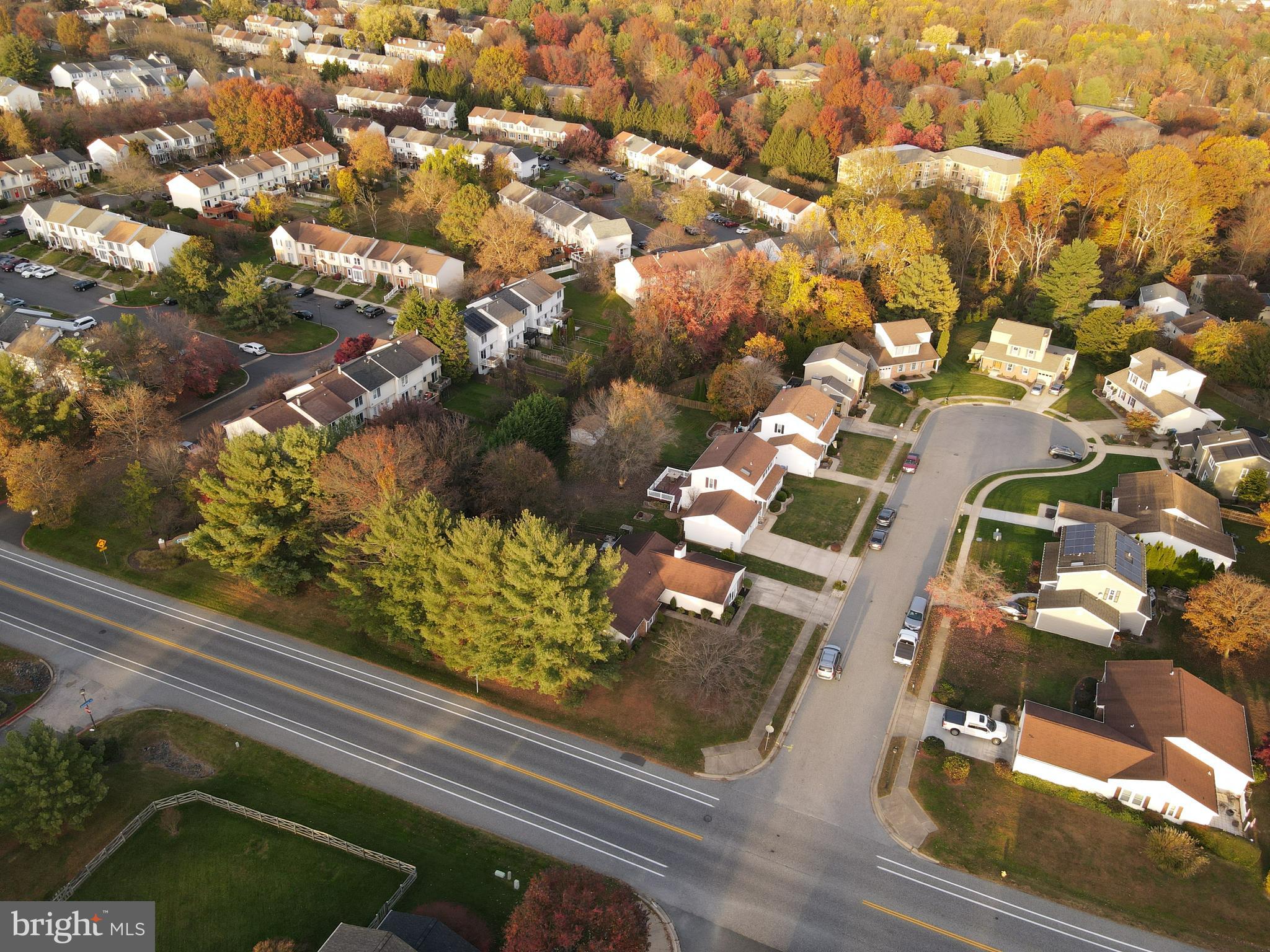 CONSTANT FRIENDSHIP - Residential