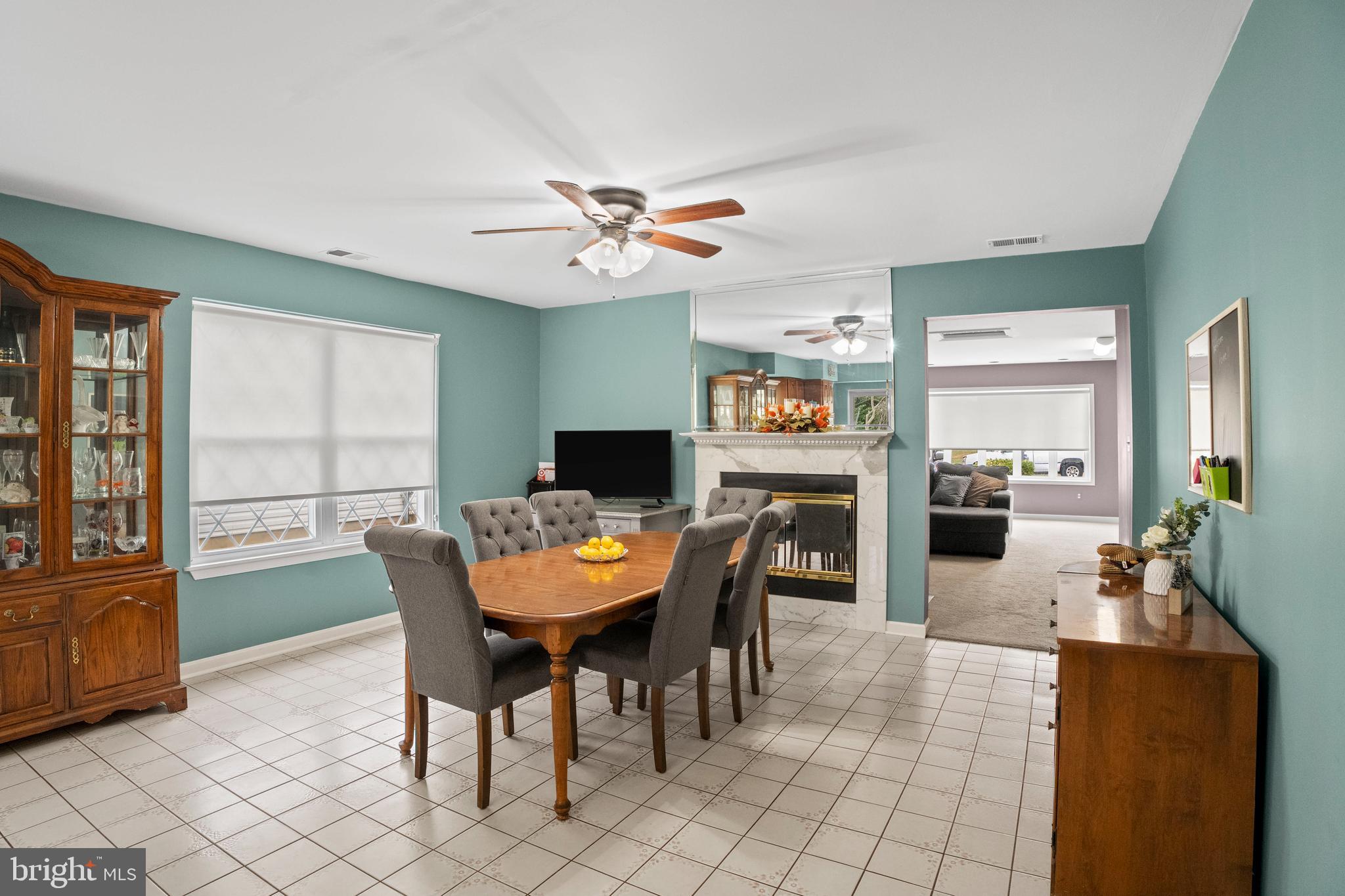 CONSTANT FRIENDSHIP - Residential