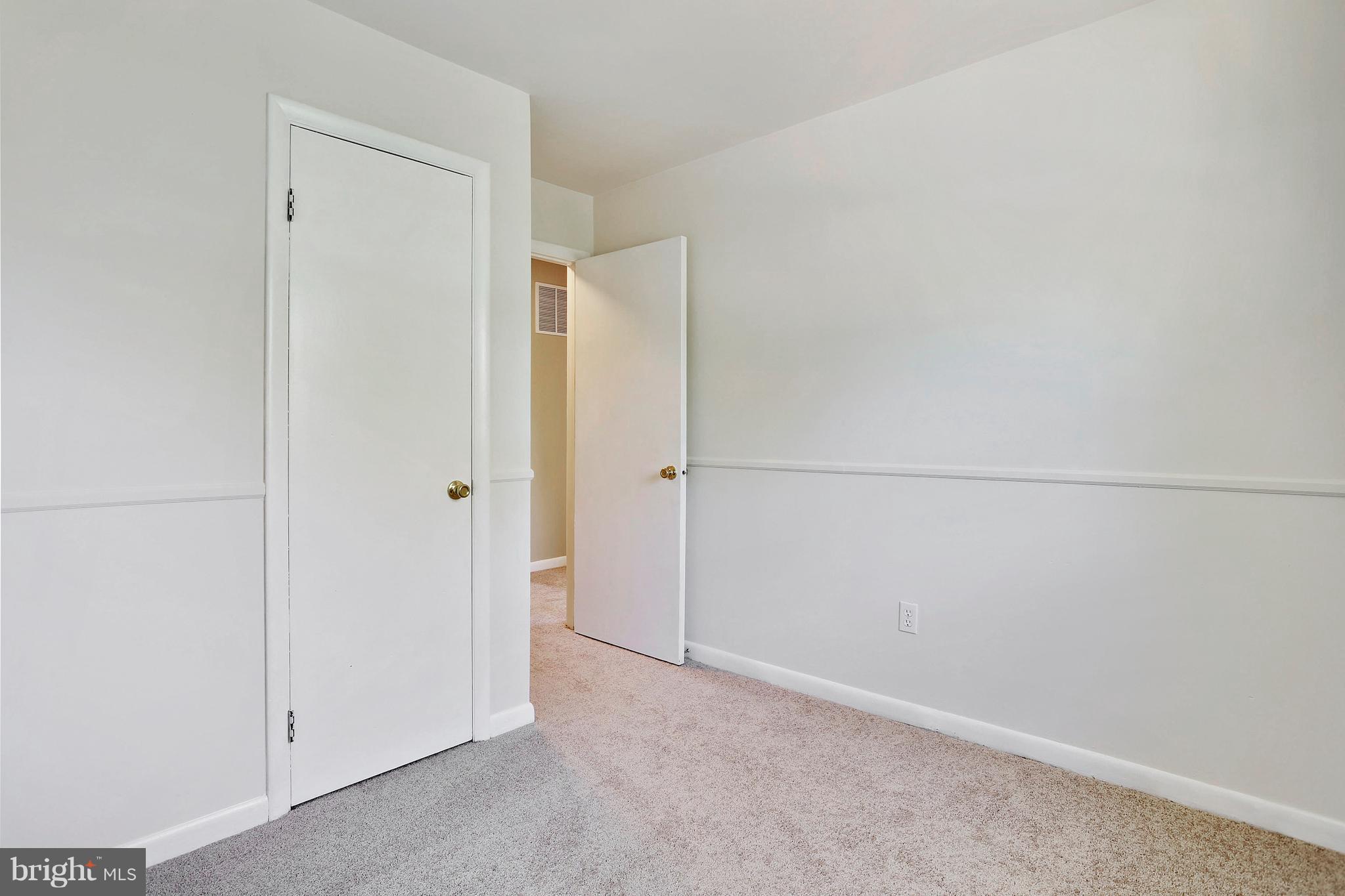 RIVA FARMS - Residential