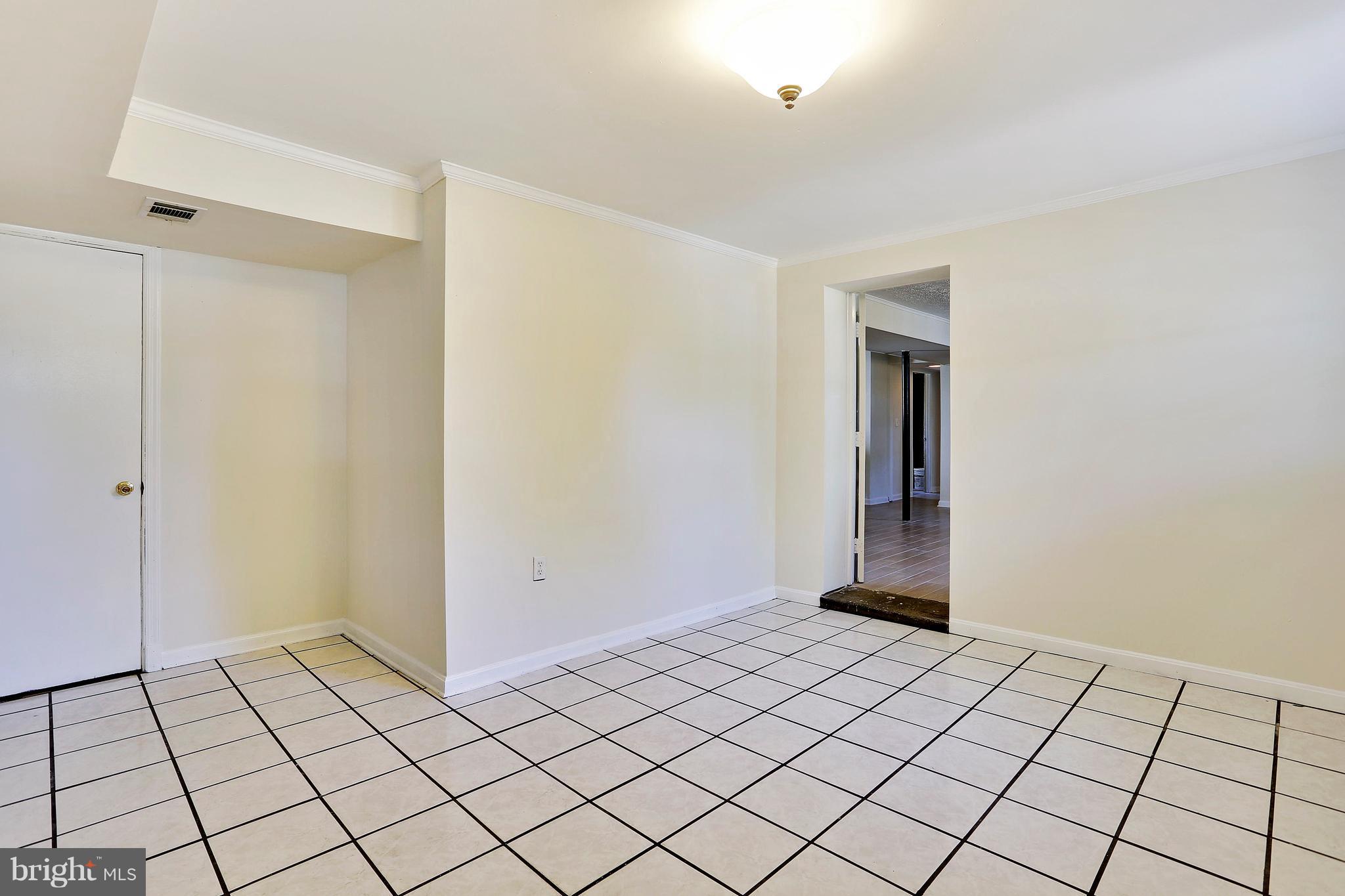 RIVA FARMS - Residential