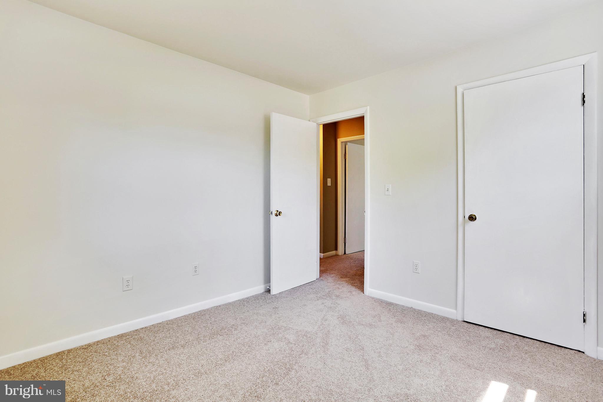 RIVA FARMS - Residential