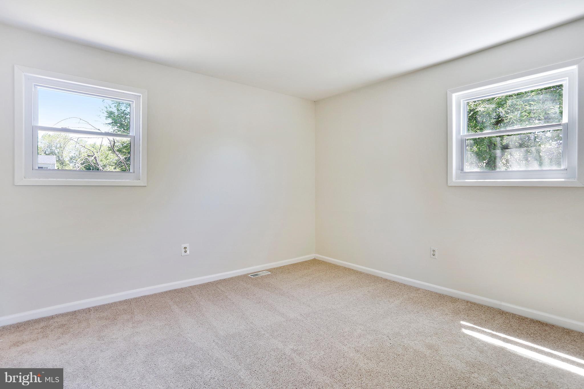 RIVA FARMS - Residential