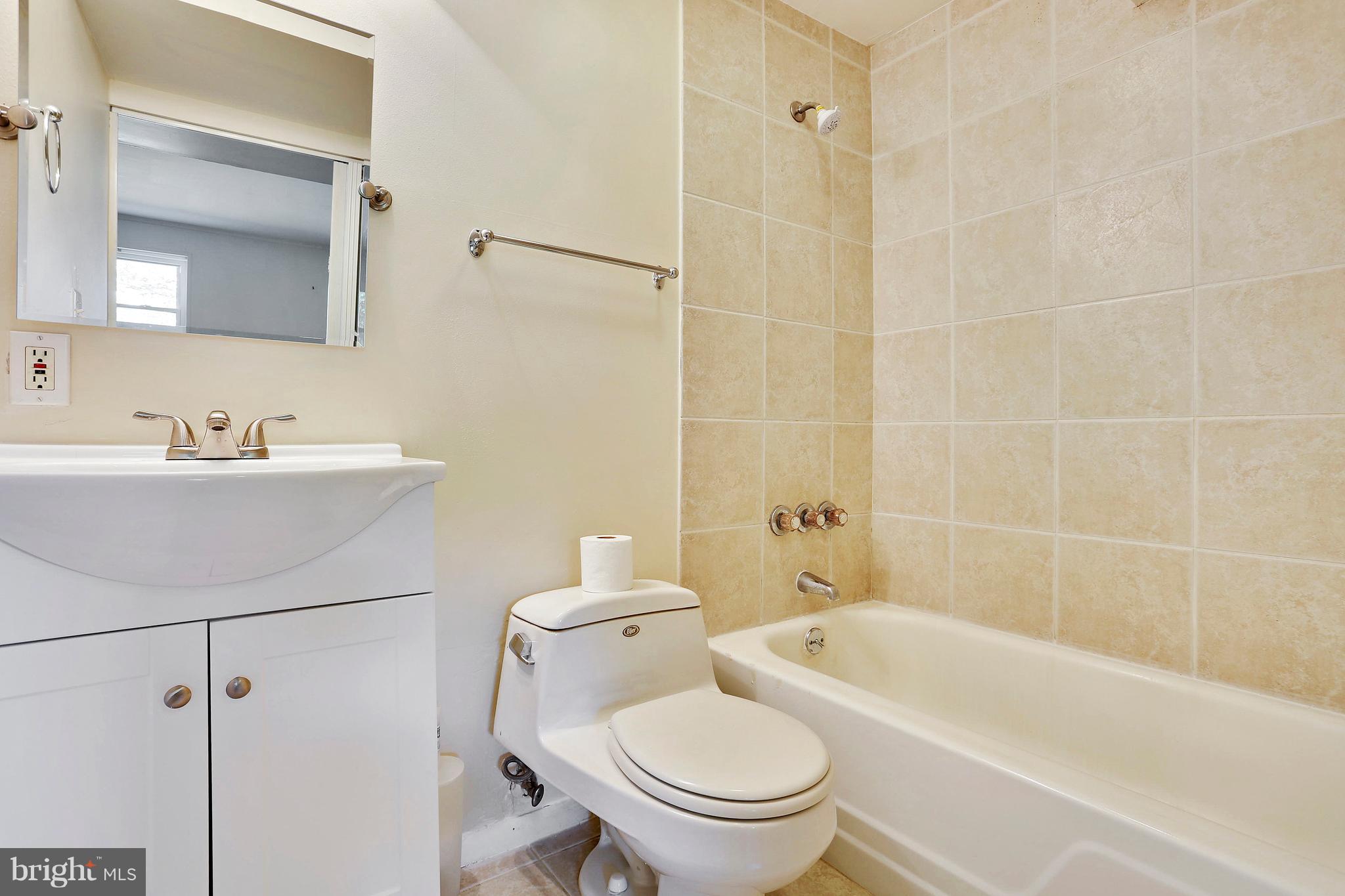 RIVA FARMS - Residential