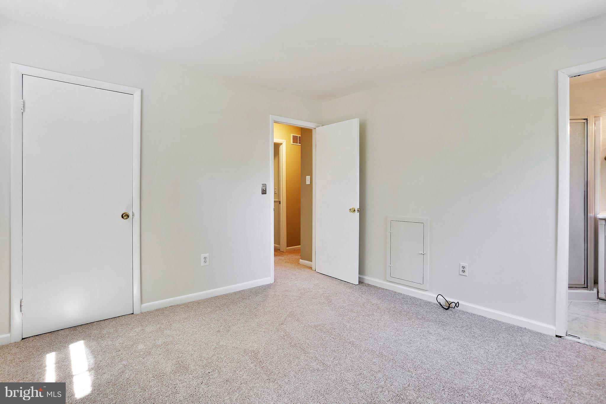 RIVA FARMS - Residential