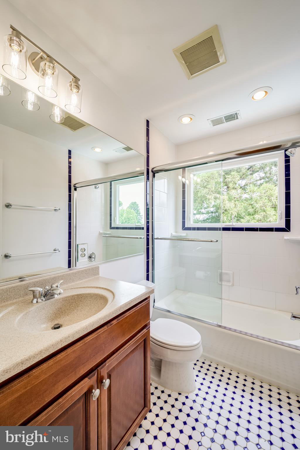 MINOR HILL - Residential