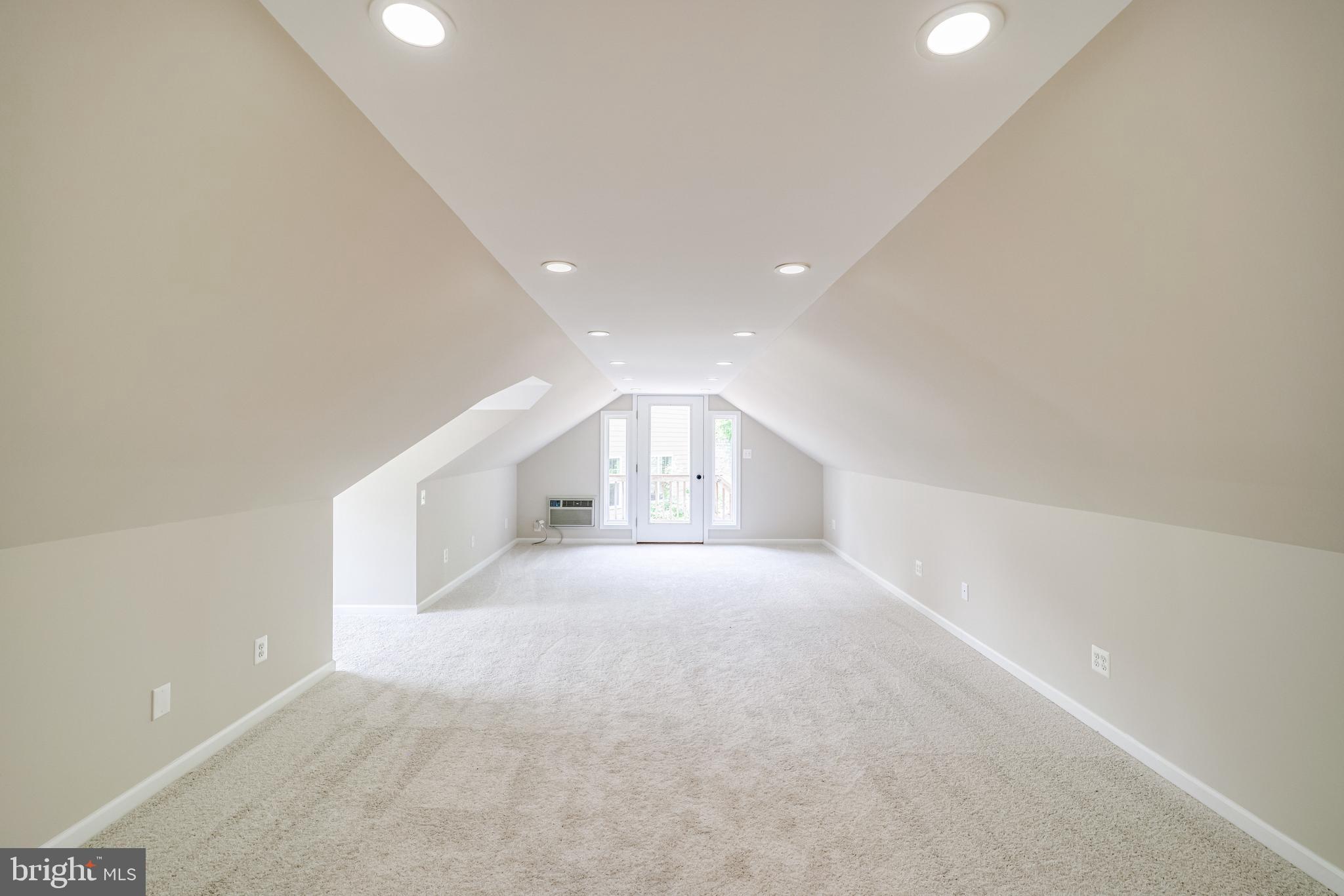 MINOR HILL - Residential