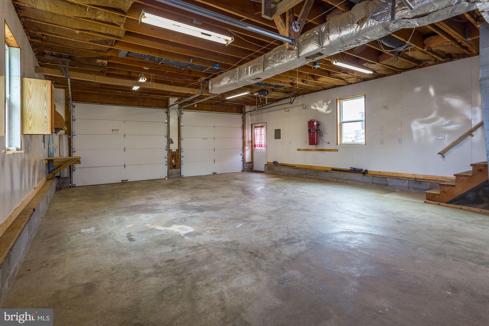 PEMBROKE GROVE - Residential