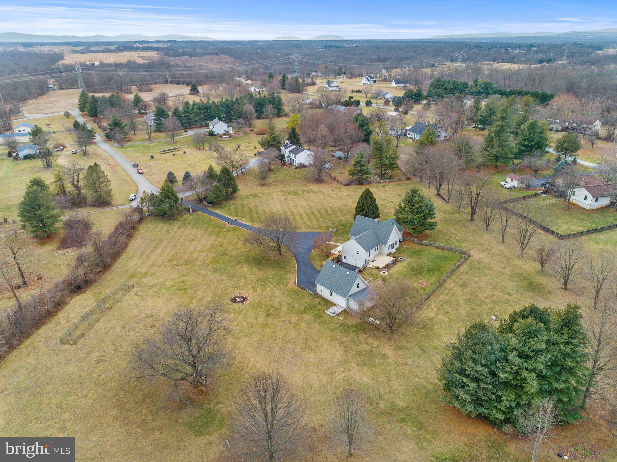 PEMBROKE GROVE - Residential