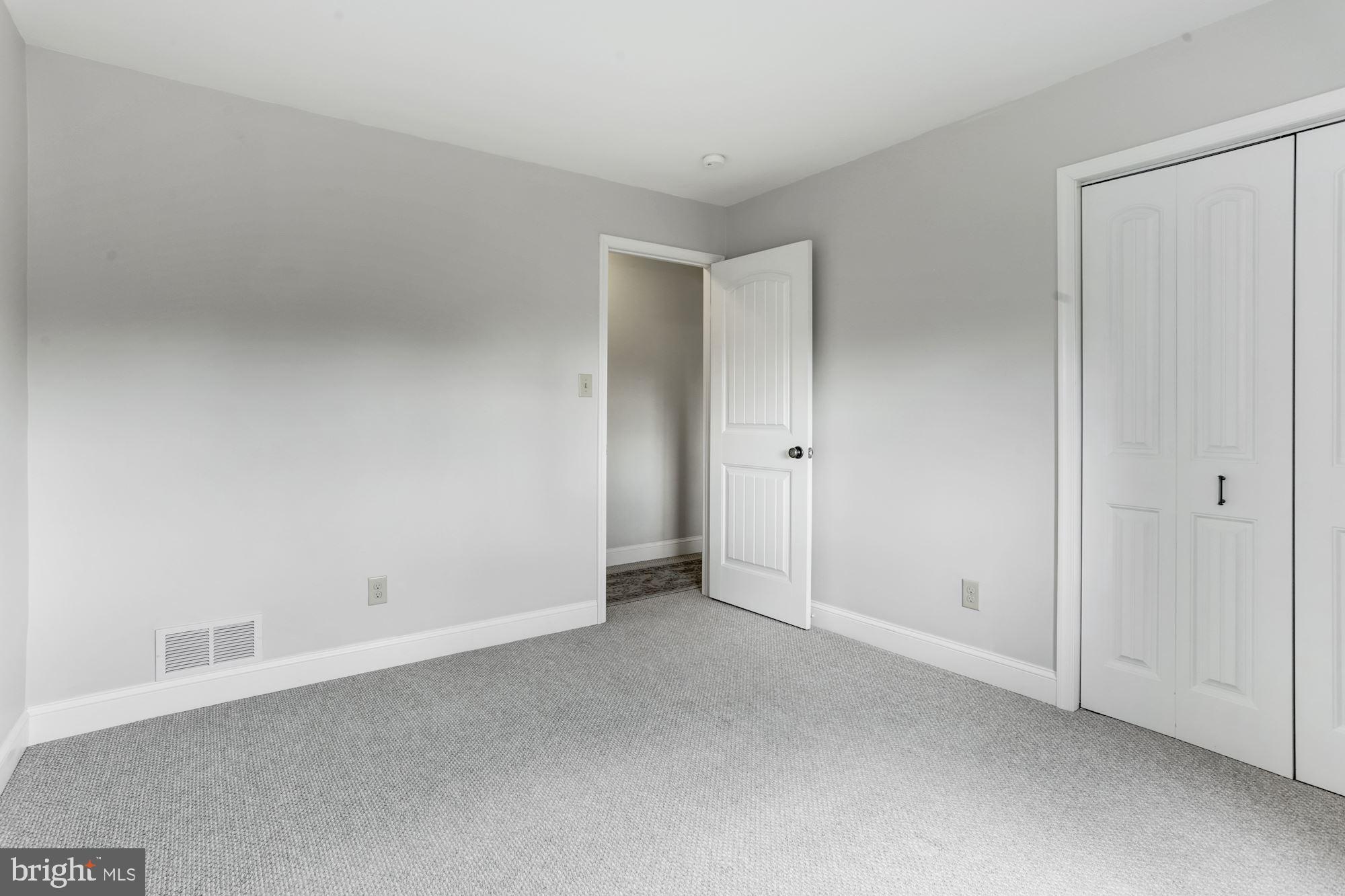 PEMBROKE GROVE - Residential