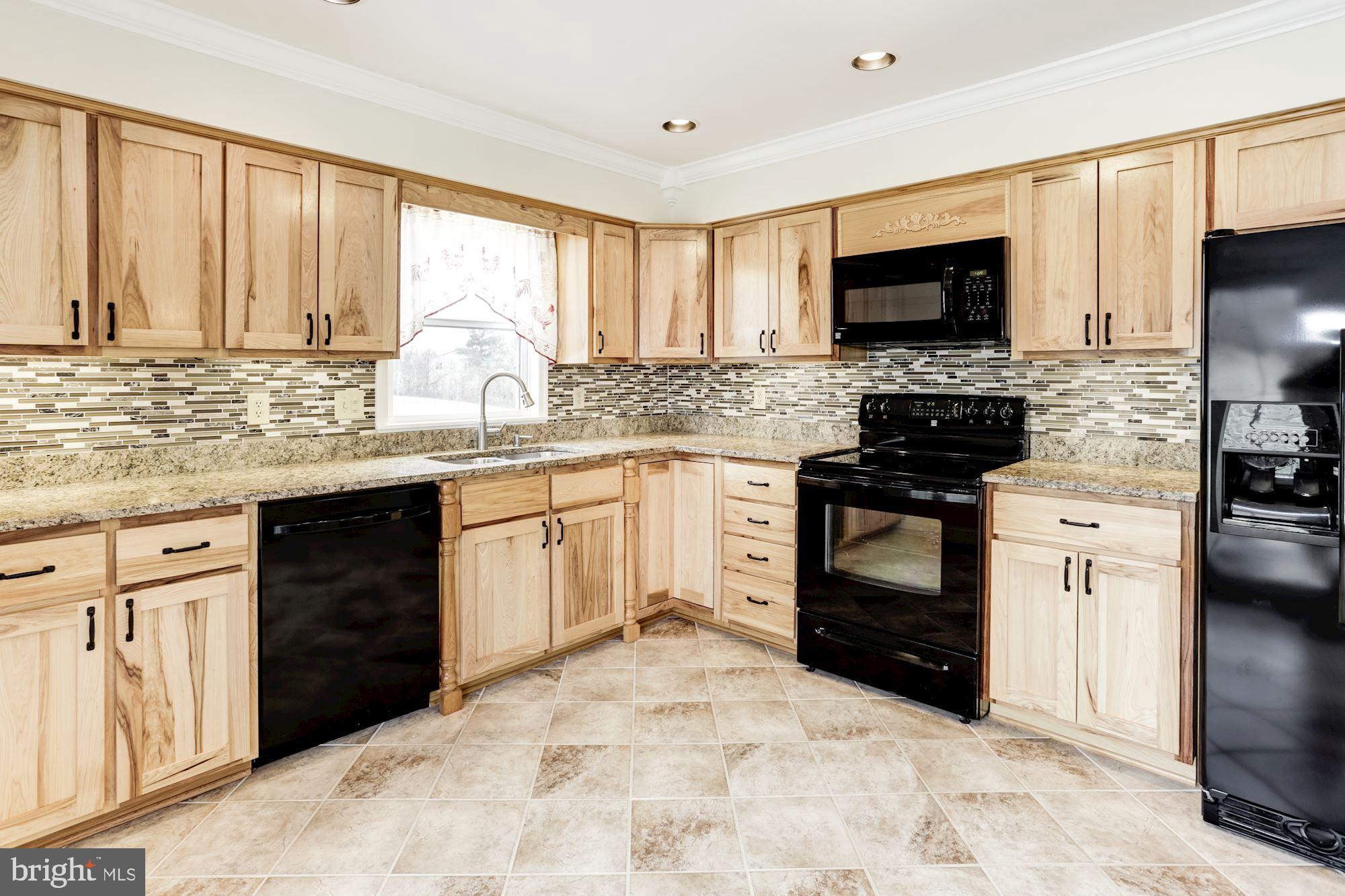 PEMBROKE GROVE - Residential