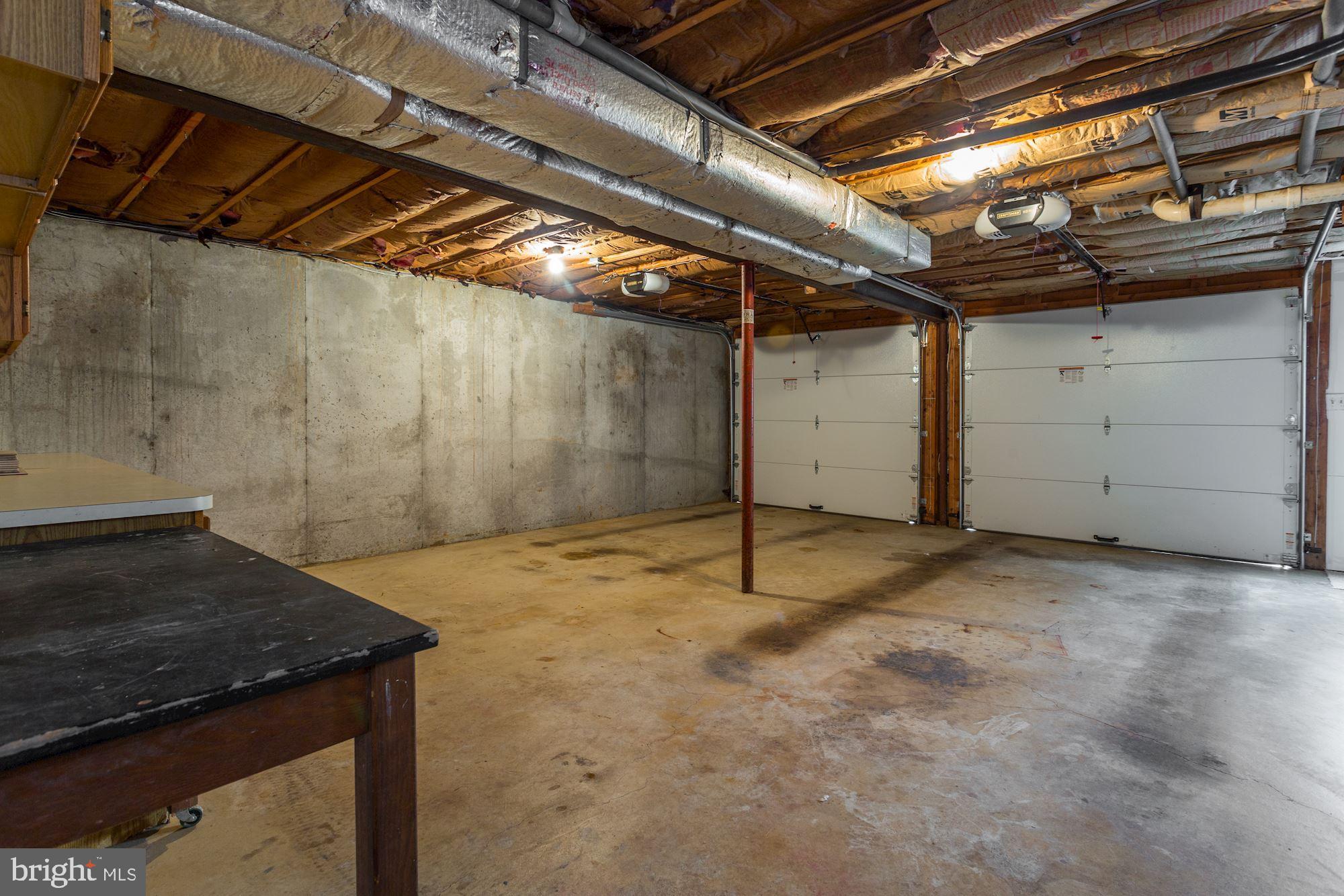 PEMBROKE GROVE - Residential