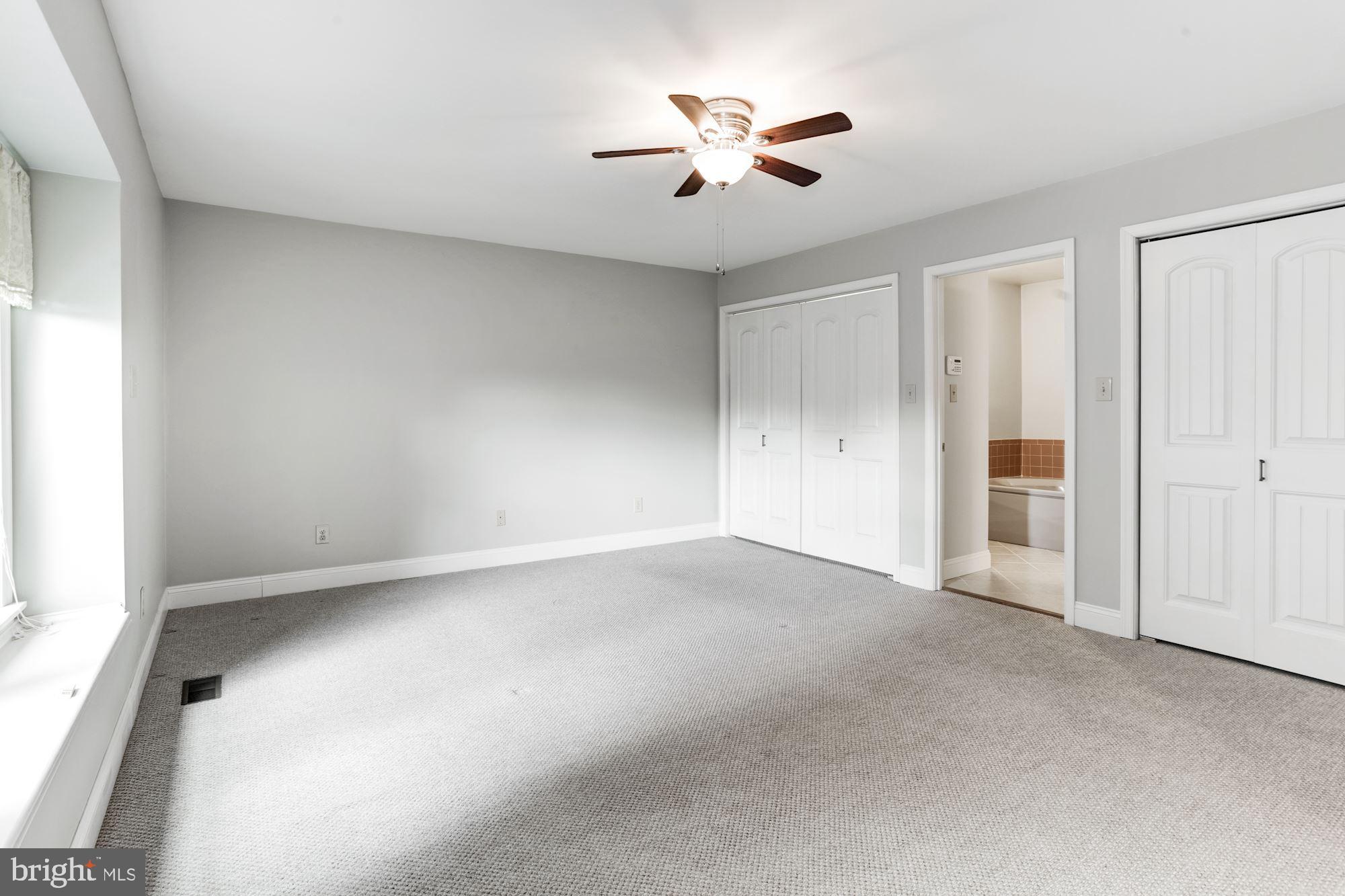 PEMBROKE GROVE - Residential