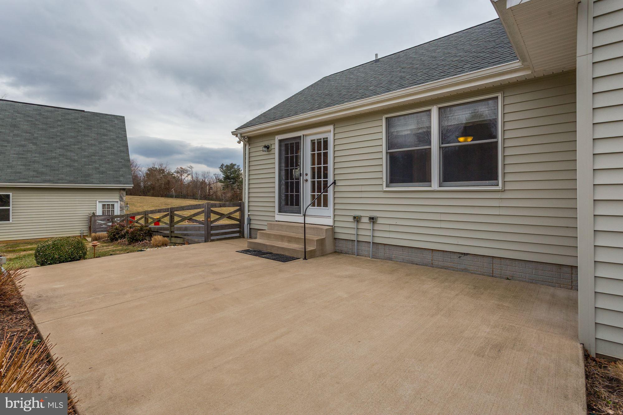 PEMBROKE GROVE - Residential