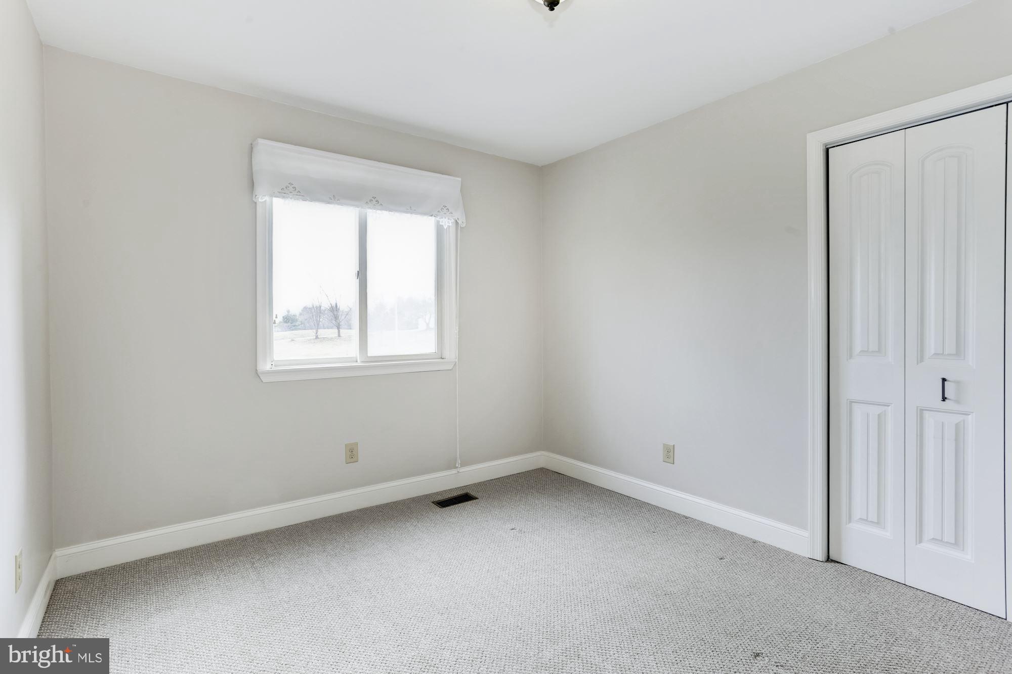 PEMBROKE GROVE - Residential