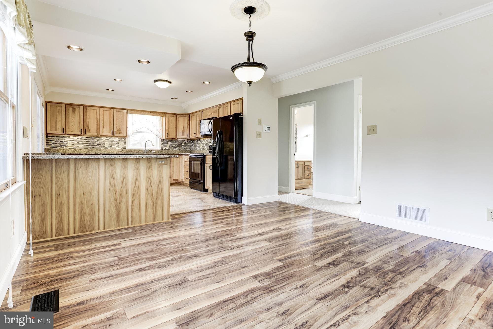 PEMBROKE GROVE - Residential