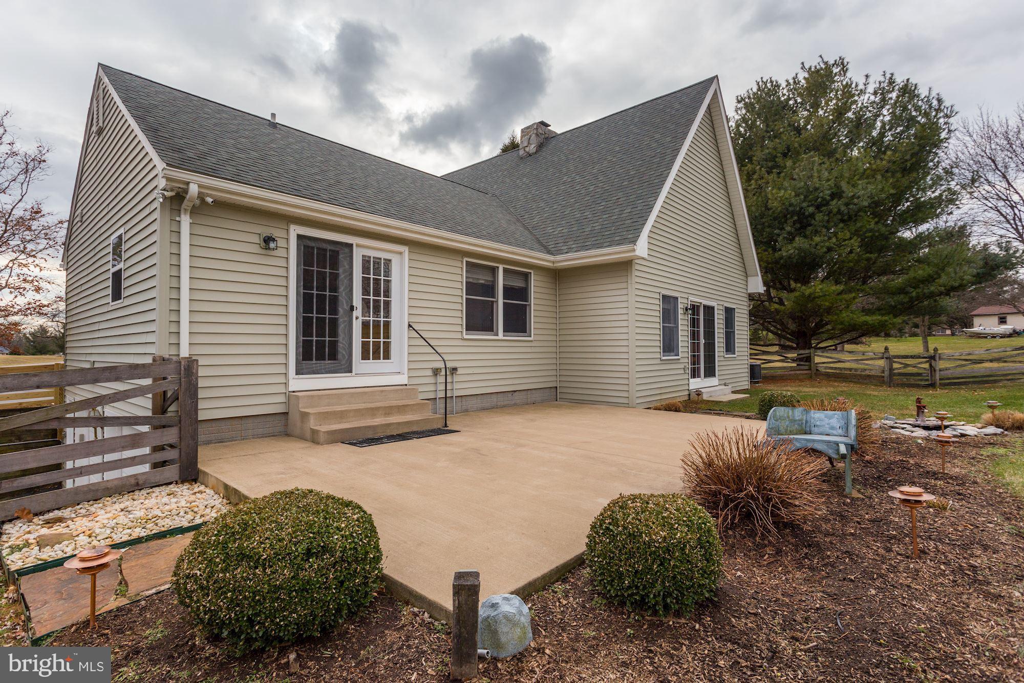 PEMBROKE GROVE - Residential