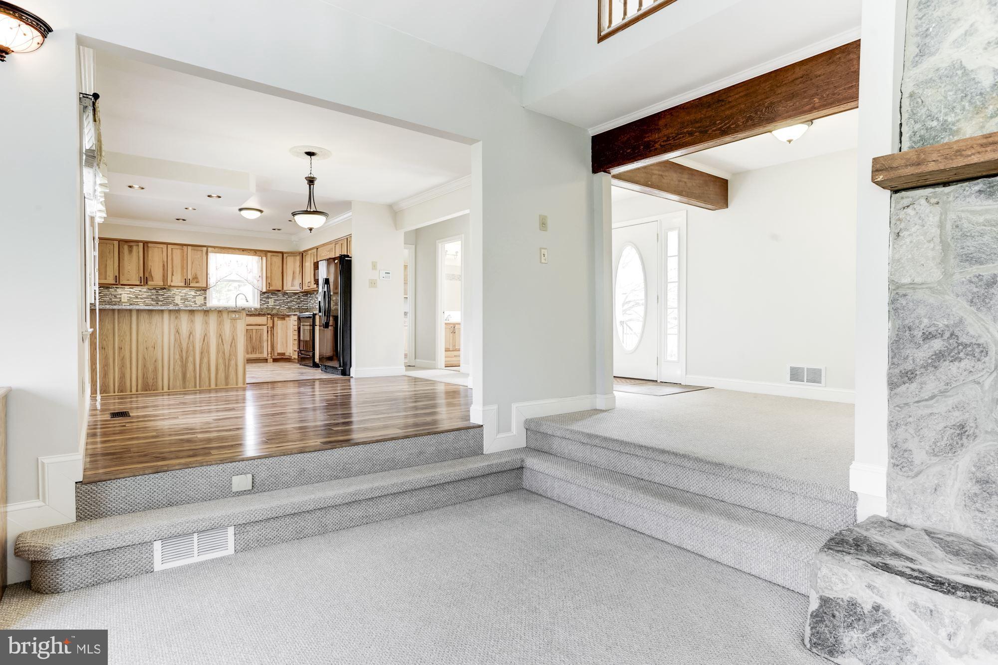 PEMBROKE GROVE - Residential