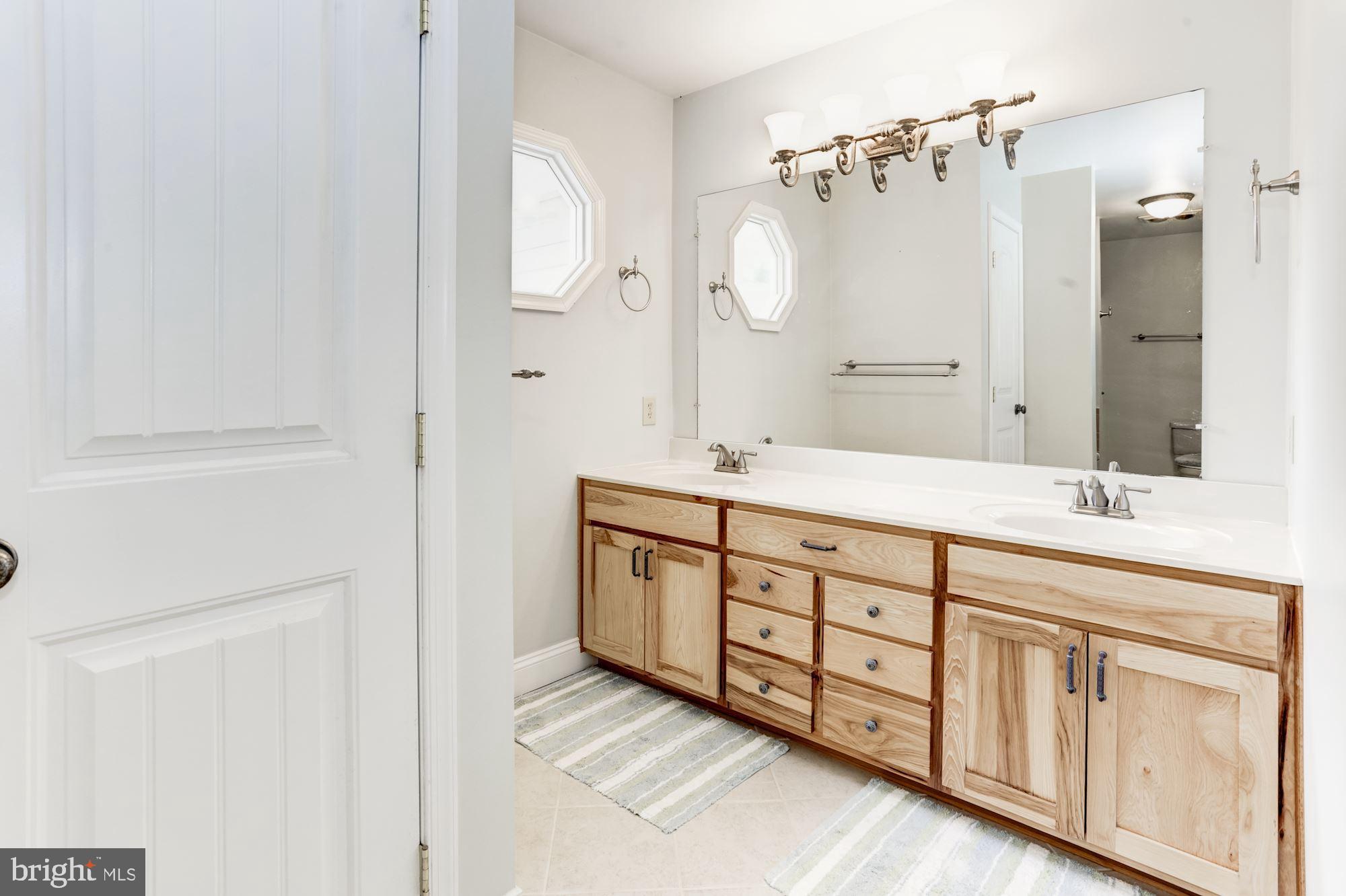 PEMBROKE GROVE - Residential