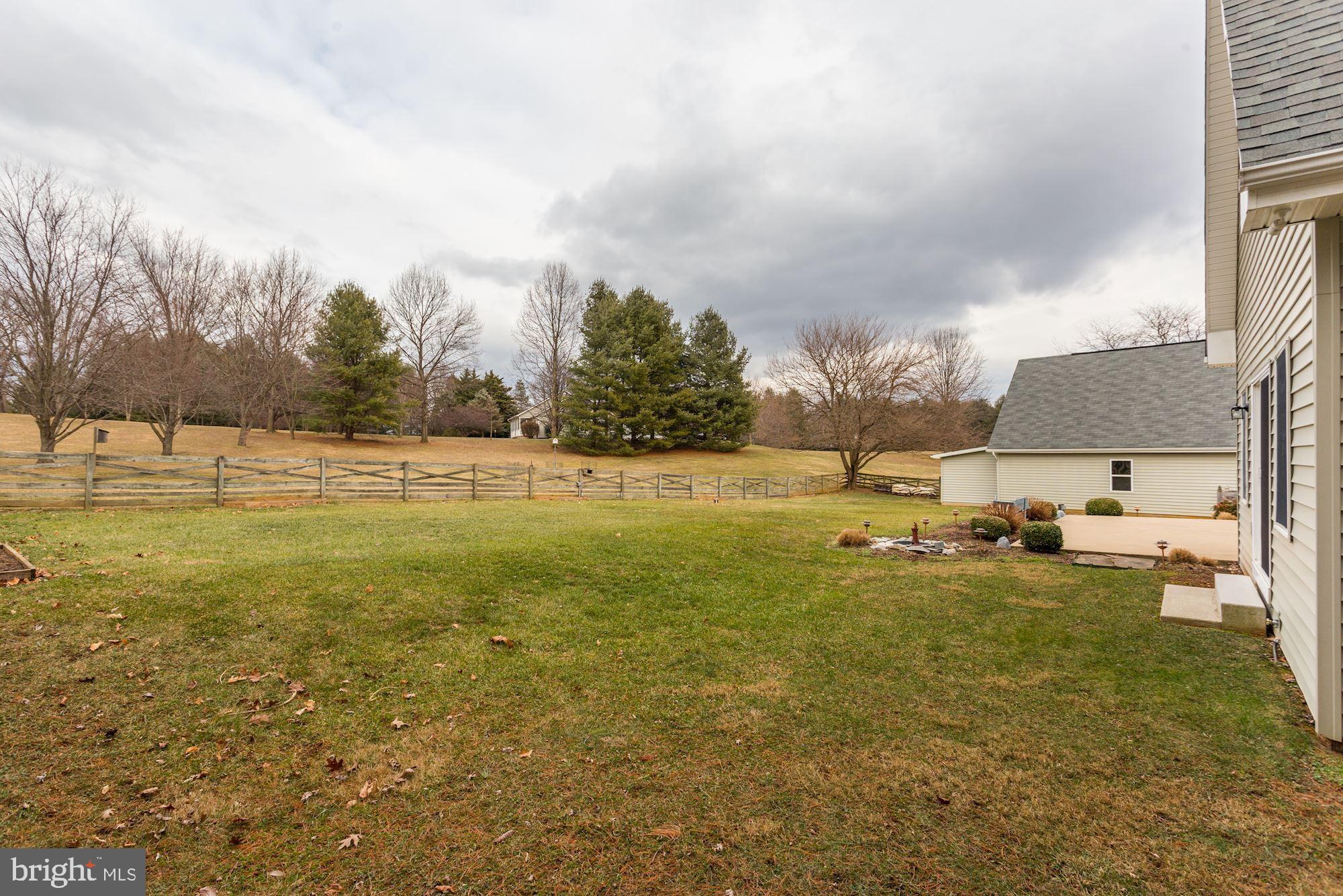 PEMBROKE GROVE - Residential