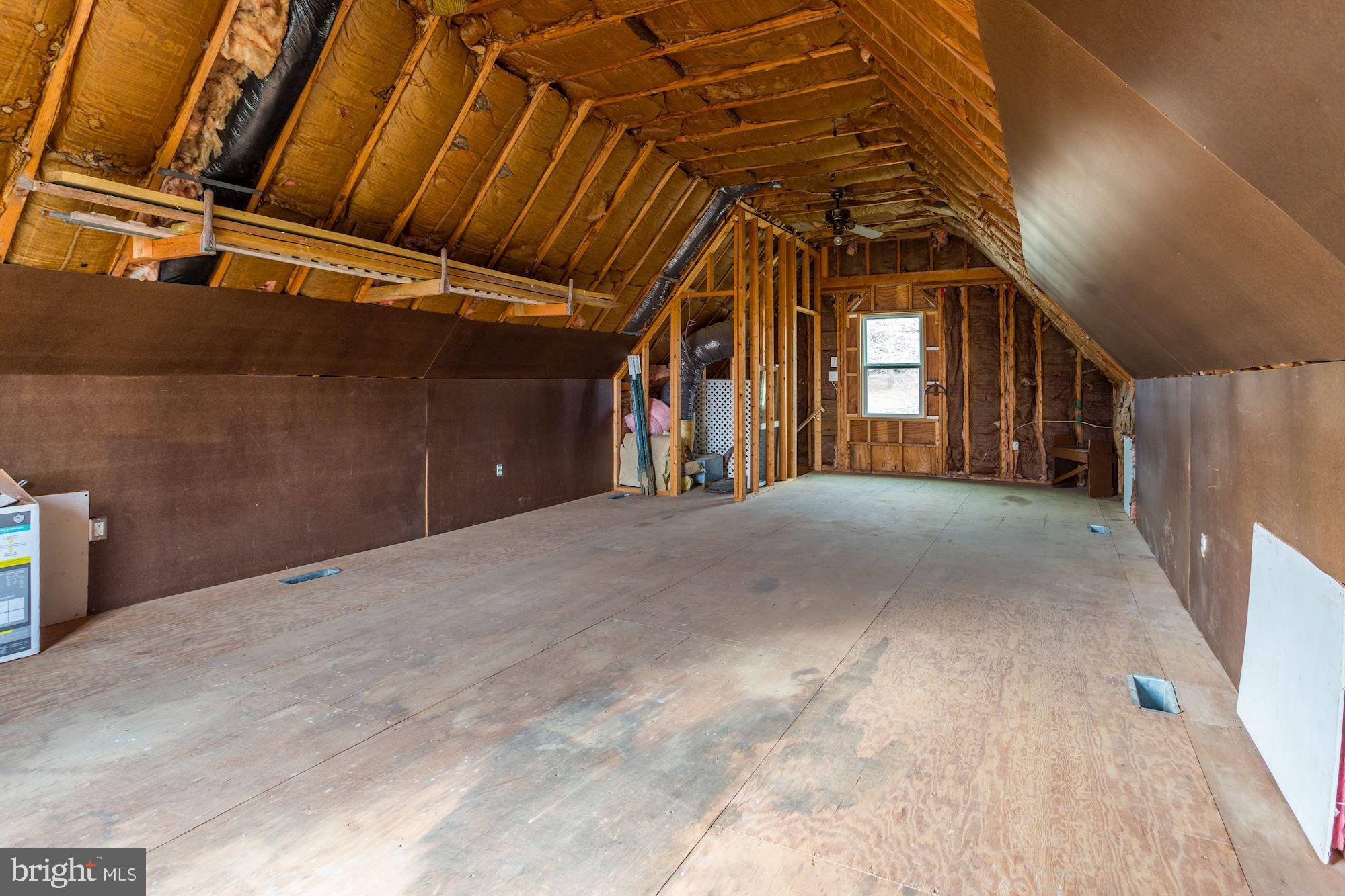 PEMBROKE GROVE - Residential