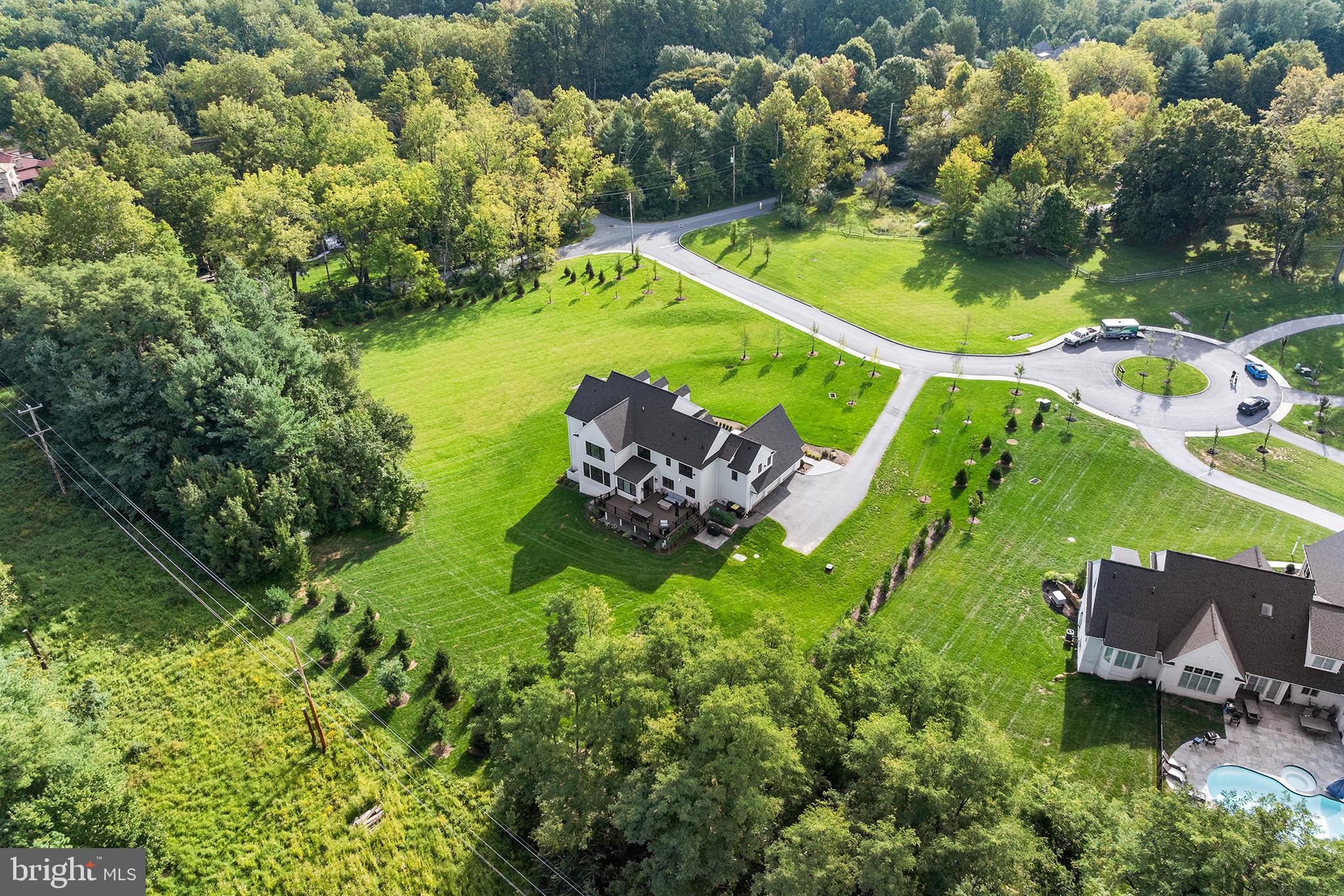 2 BARNWOOD CIRCLE