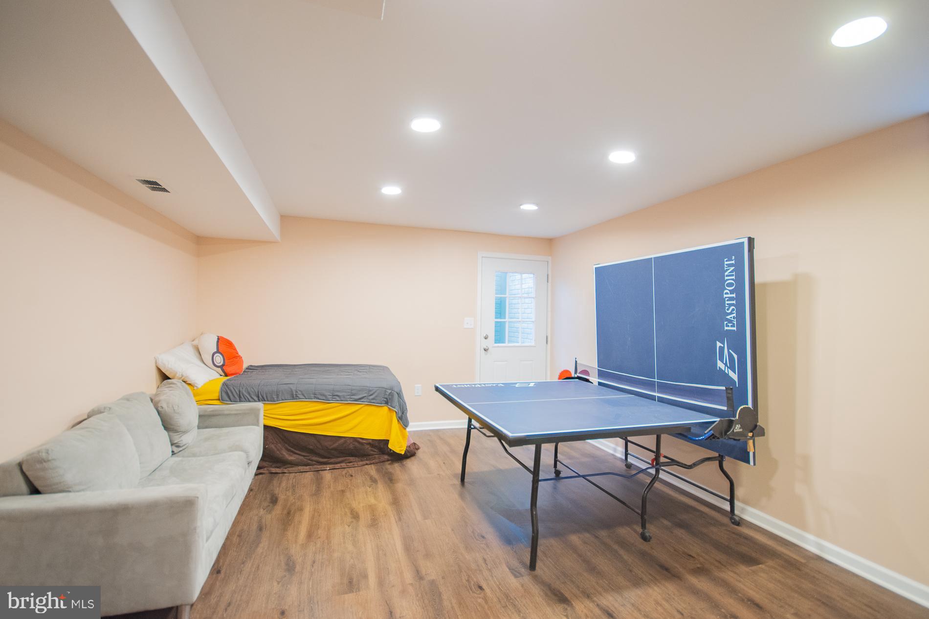 STONEBROOK VILLAGE - Residential