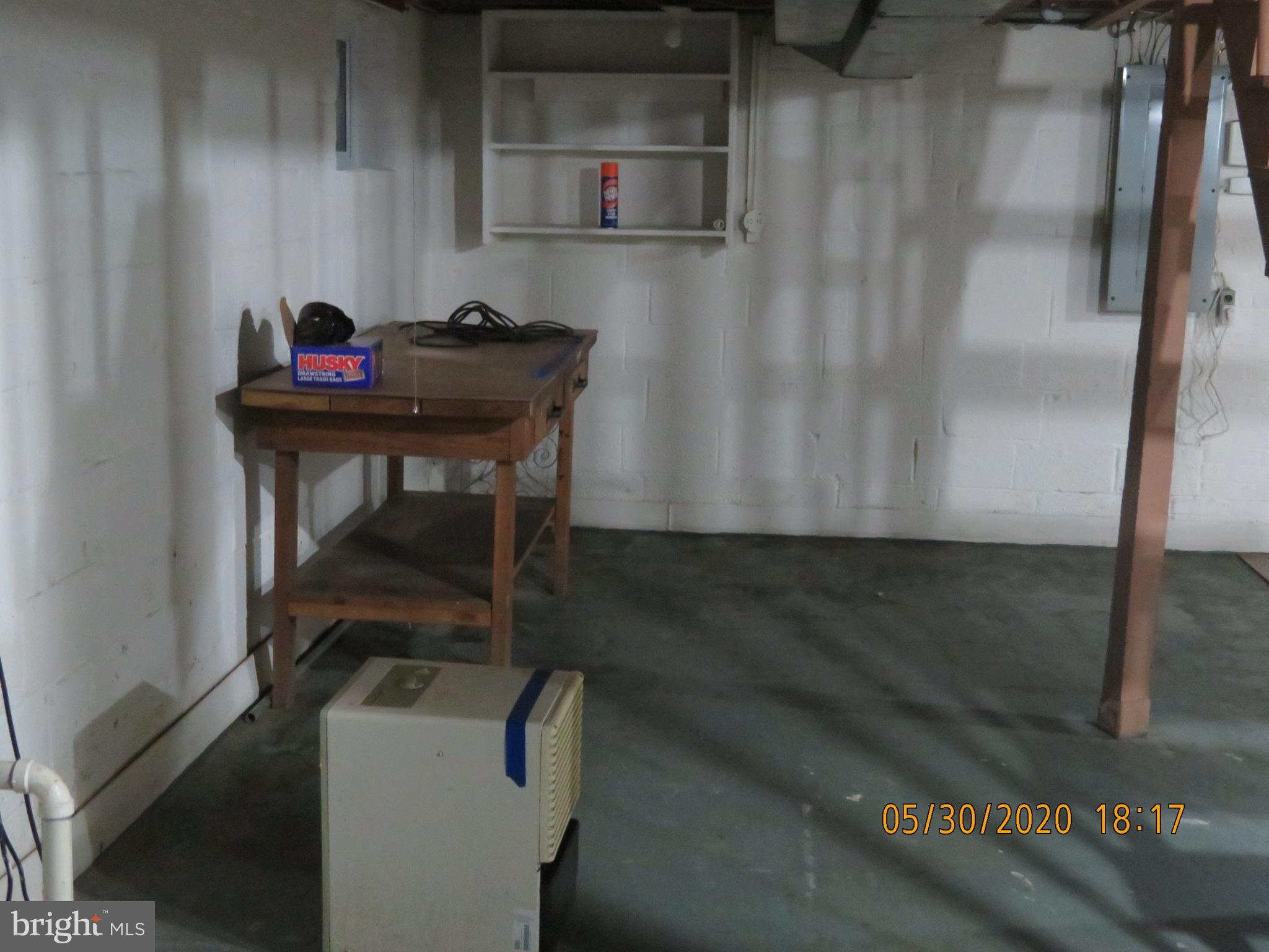 KENSINGTON ESTATES - Residential Lease