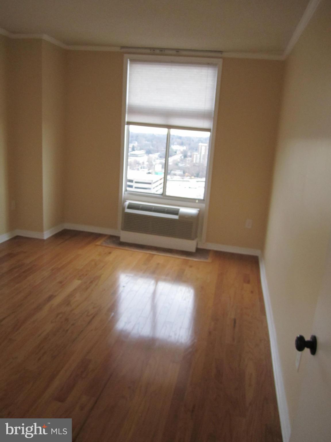 PENTHOUSE - Residential Lease