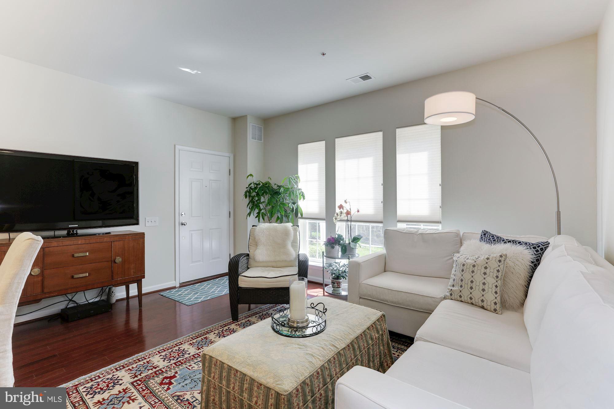 TOWNES AT GOOSE CREEK VILLAGE - Residential Lease