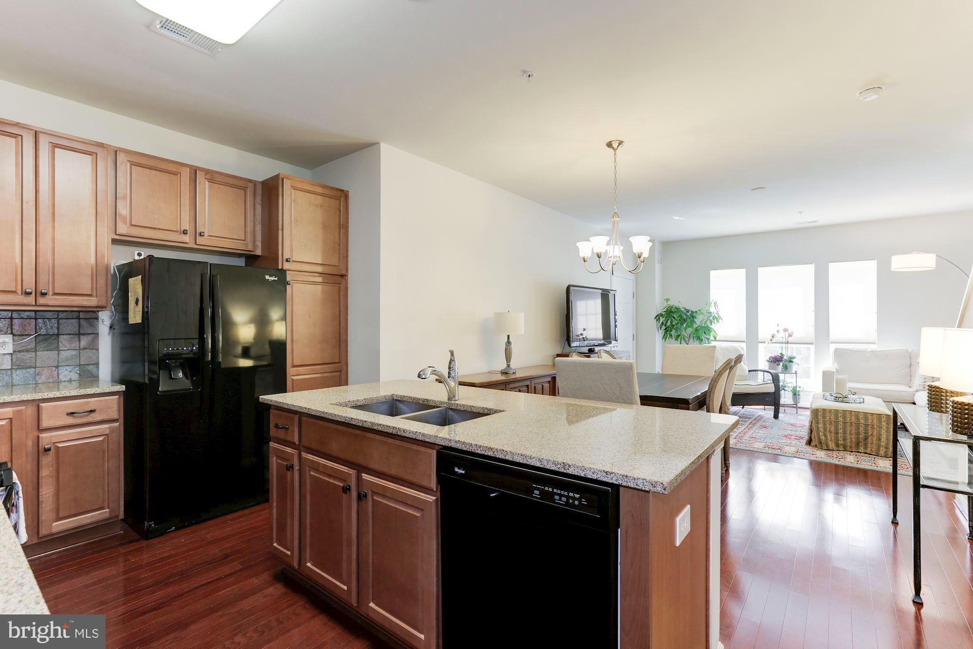 TOWNES AT GOOSE CREEK VILLAGE - Residential Lease